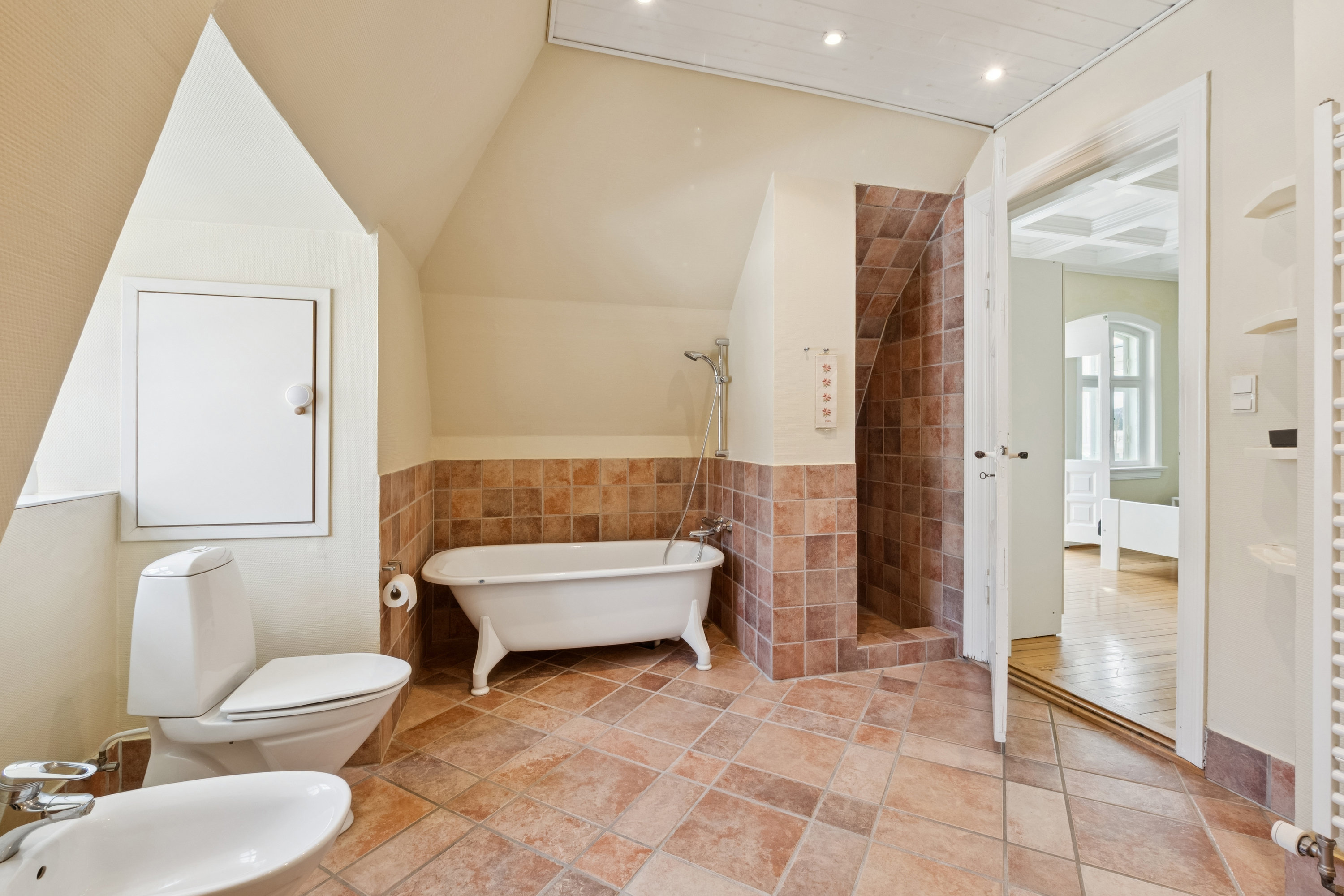 Fremhævet badeværelse billede i fuldskærmstilstand. Billede af Resenvej 14, 7800 Skive