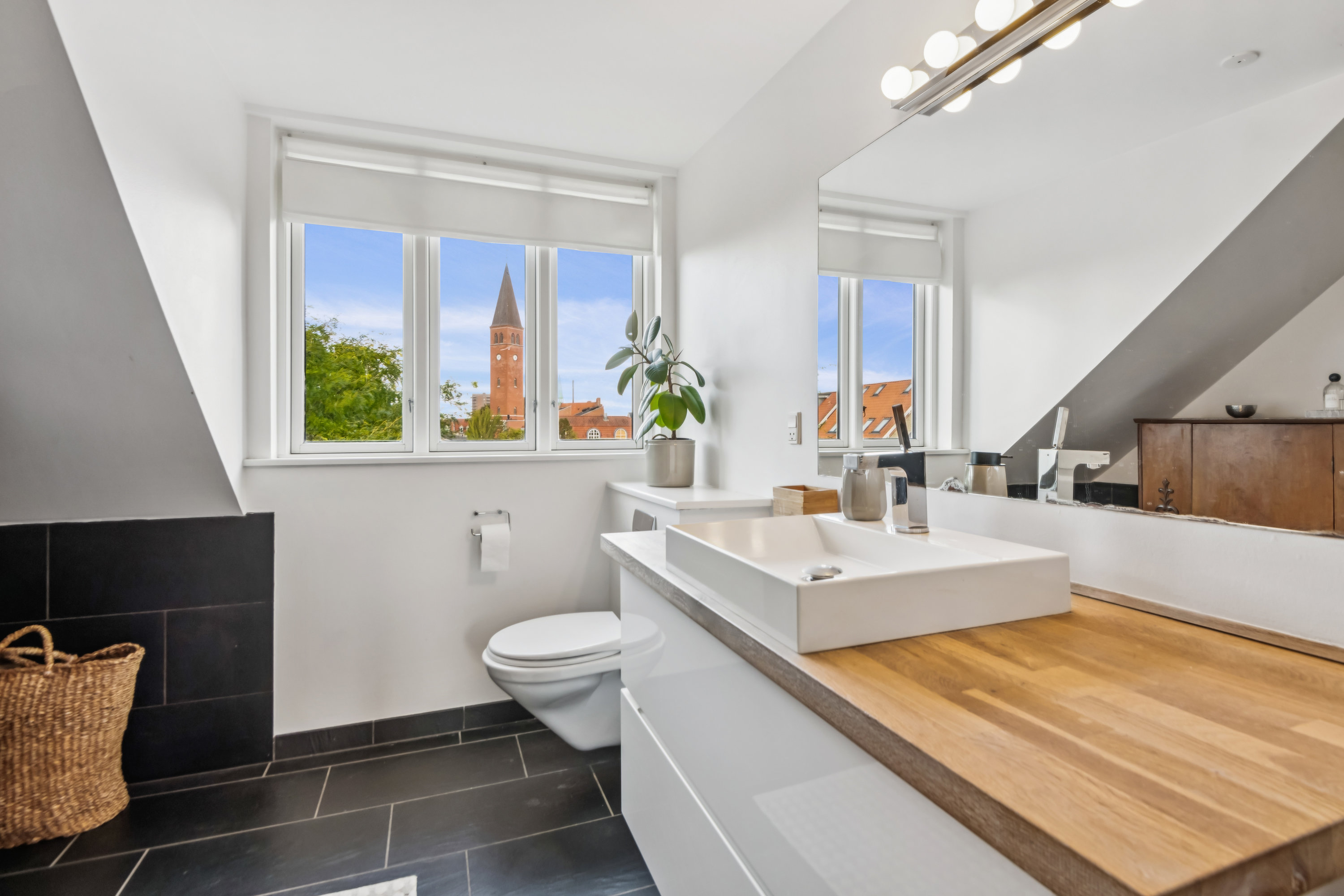 Fremhævet badeværelse billede i fuldskærmstilstand. Billede af Klostermarken 20, 9000 Aalborg