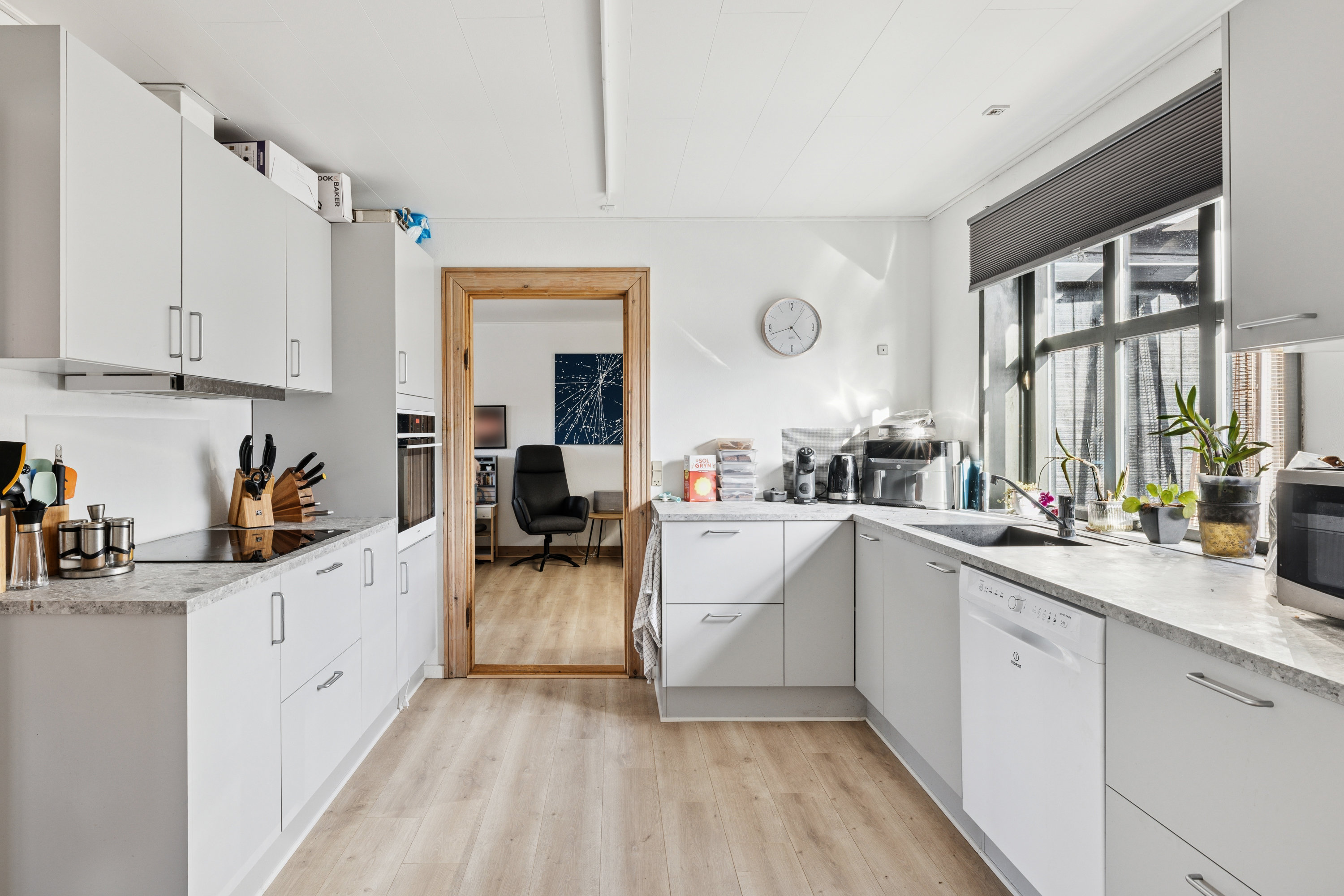 Fremhævet køkken billede i fuldskærmstilstand. Billede af Østergade 18, Ørum, 8830 Tjele