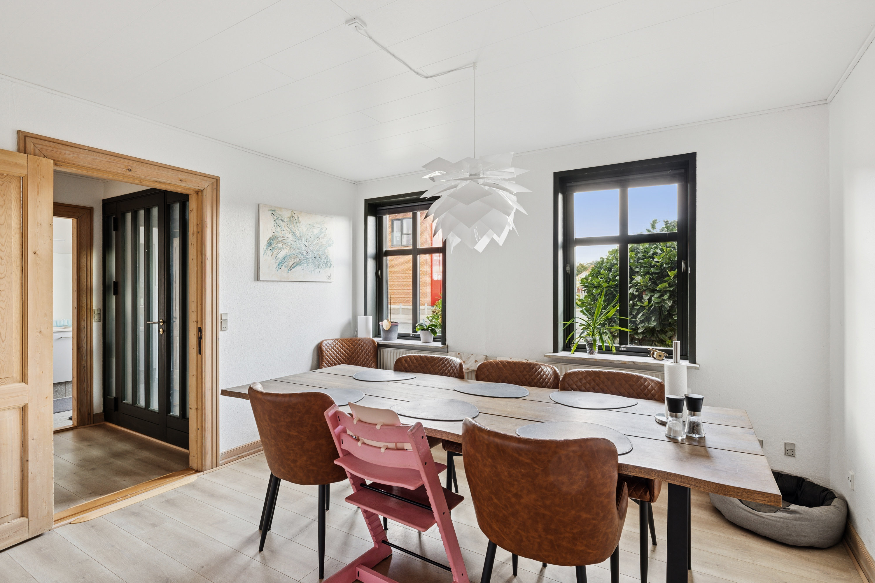 Fremhævet stue billede i fuldskærmstilstand. Billede af Østergade 18, Ørum, 8830 Tjele