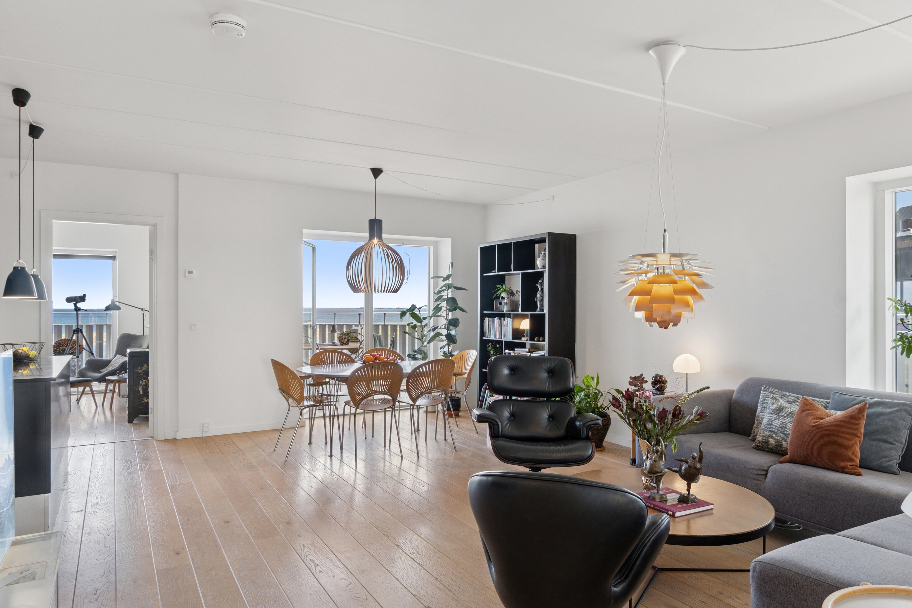 Fremhævet stue billede i fuldskærmstilstand. Billede af Amager Strandvej 110B, 6. tv., 2300 København S