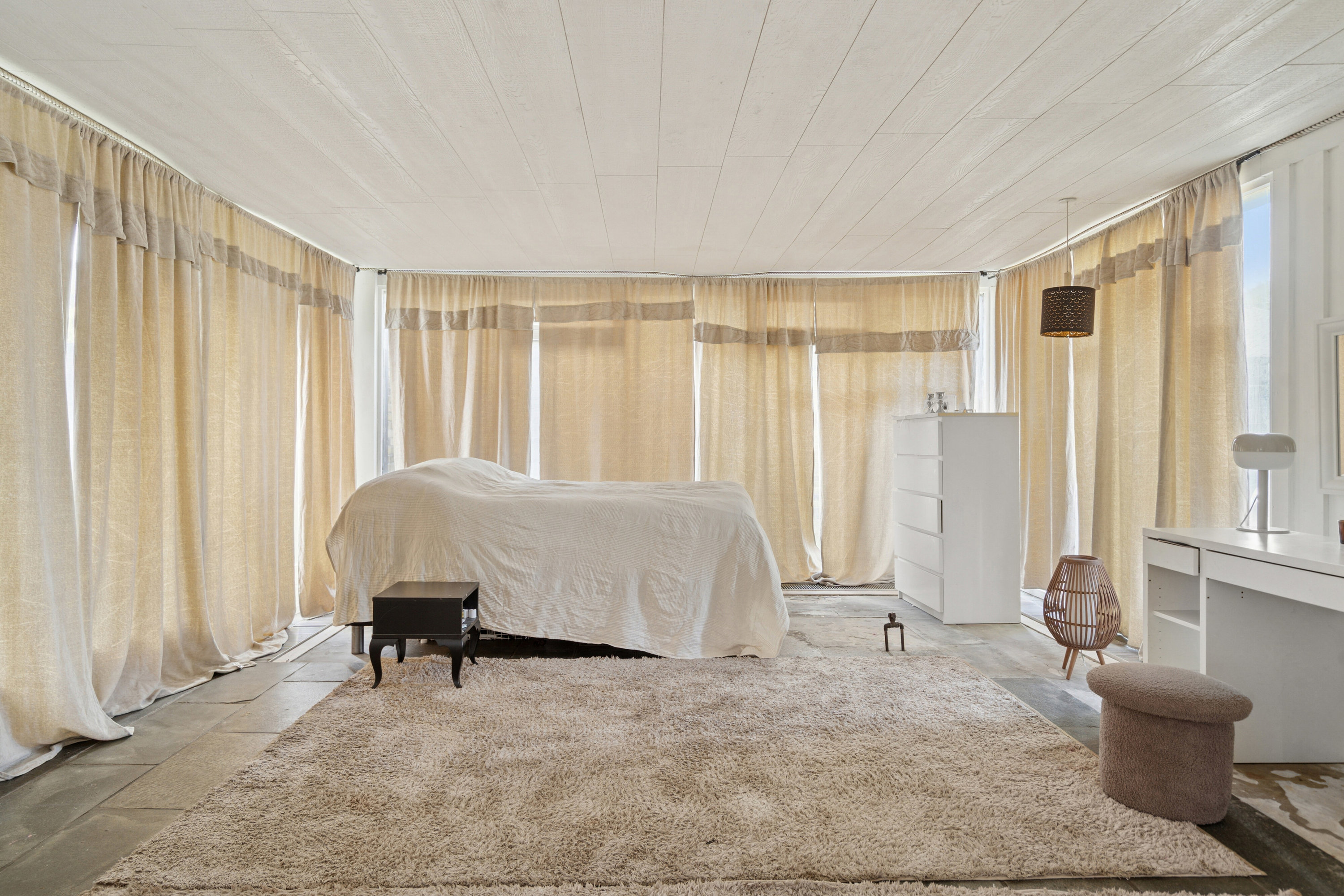 Fremhævet indendørs billede i fuldskærmstilstand. Billede af Korup Åbakke 1, Korup, 5210 Odense NV