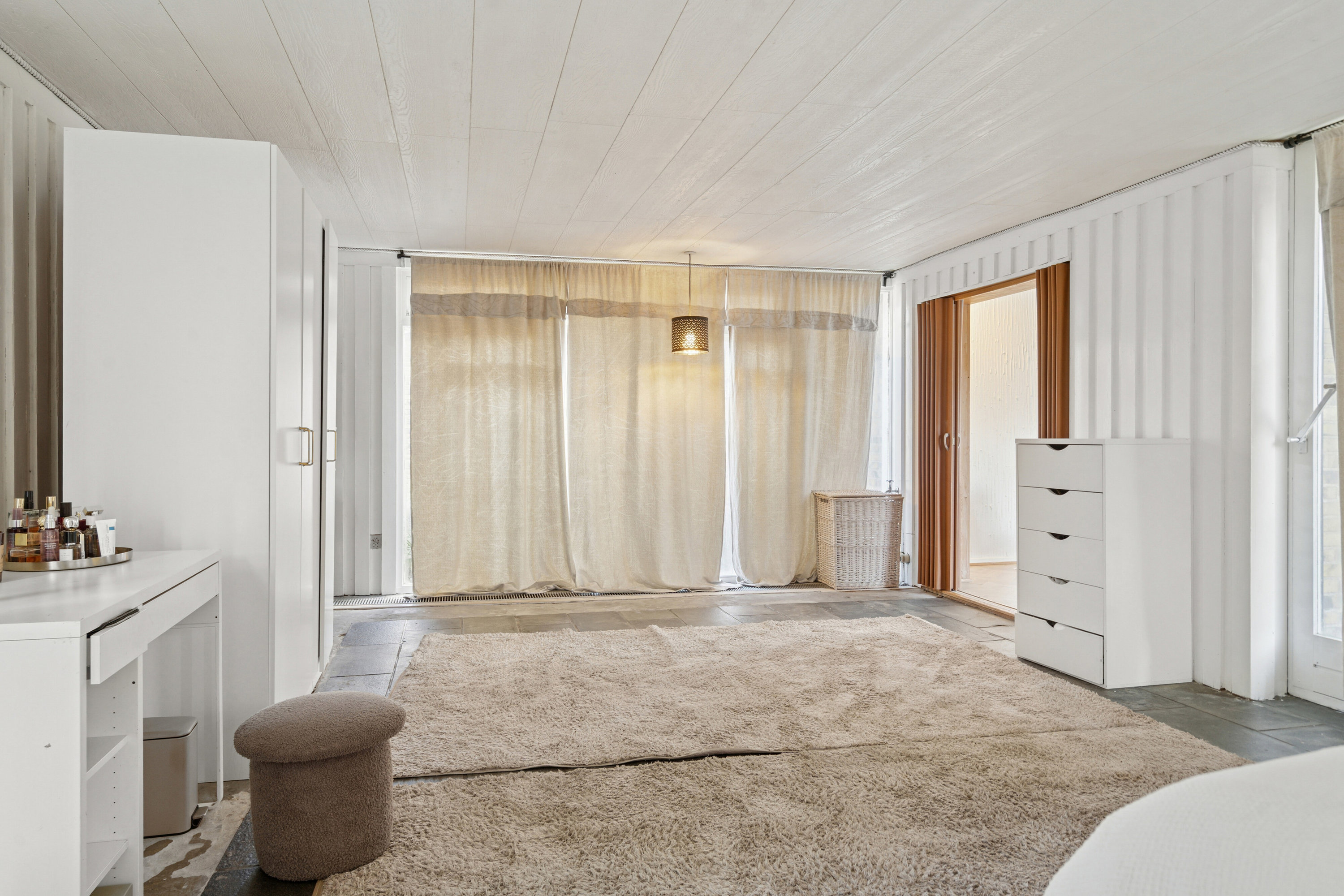 Fremhævet indendørs billede i fuldskærmstilstand. Billede af Korup Åbakke 1, Korup, 5210 Odense NV