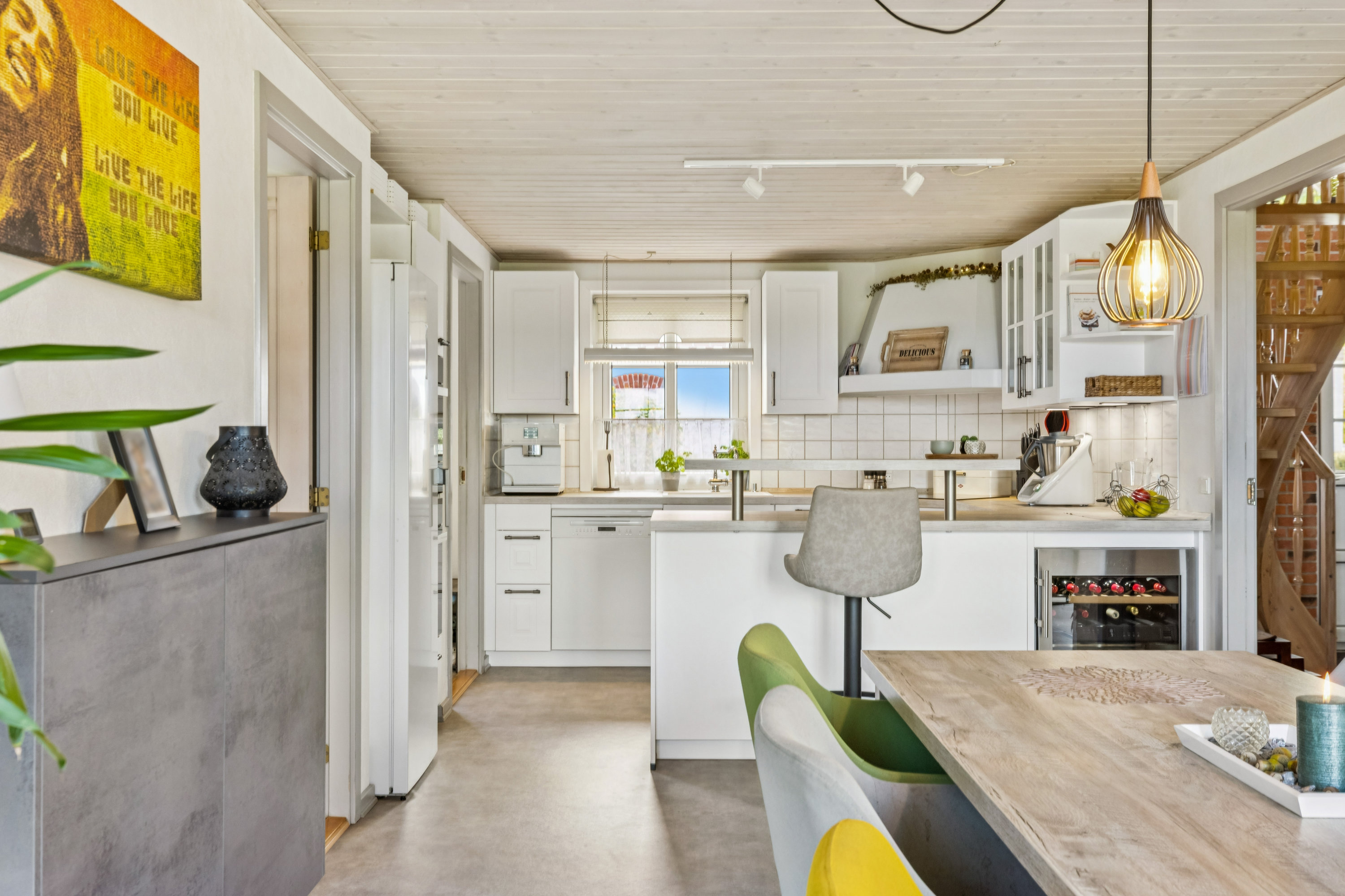 Fremhævet køkken alrum billede i fuldskærmstilstand. Billede af Koldingvej 85, Kalvslund, 6760 Ribe