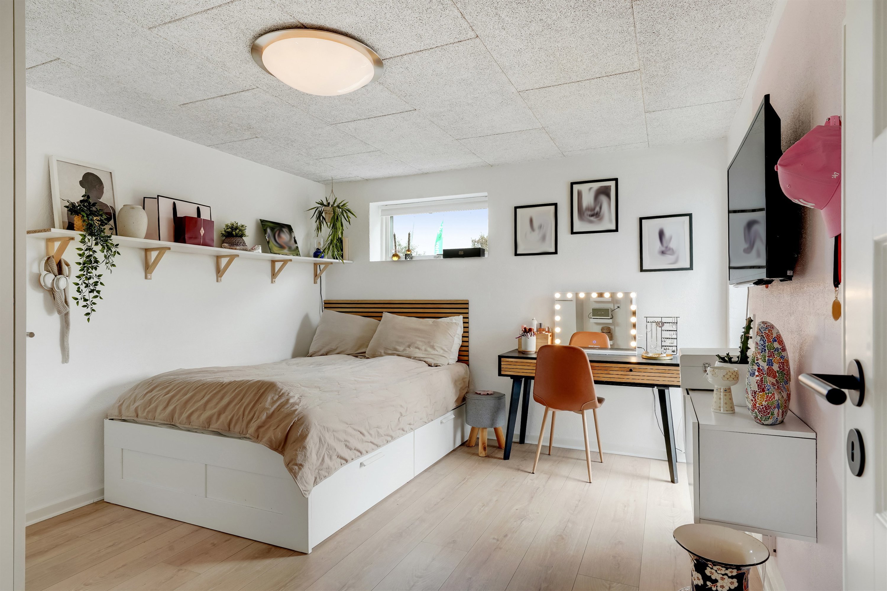 Fremhævet  billede i fuldskærmstilstand. Billede af Granvej 4, 6710 Esbjerg V