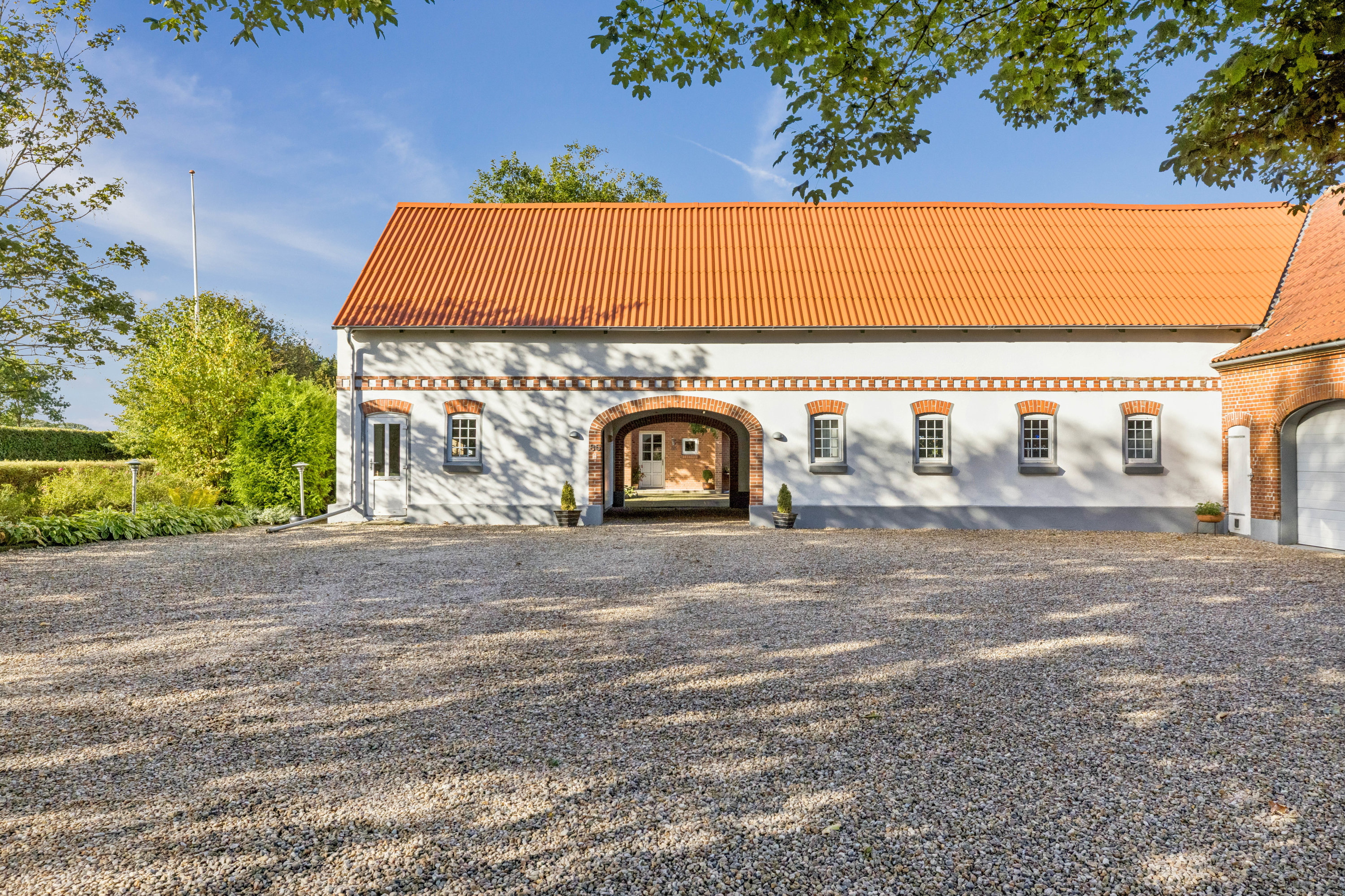 Fremhævet ejendommen billede i fuldskærmstilstand. Billede af Koldingvej 85, Kalvslund, 6760 Ribe