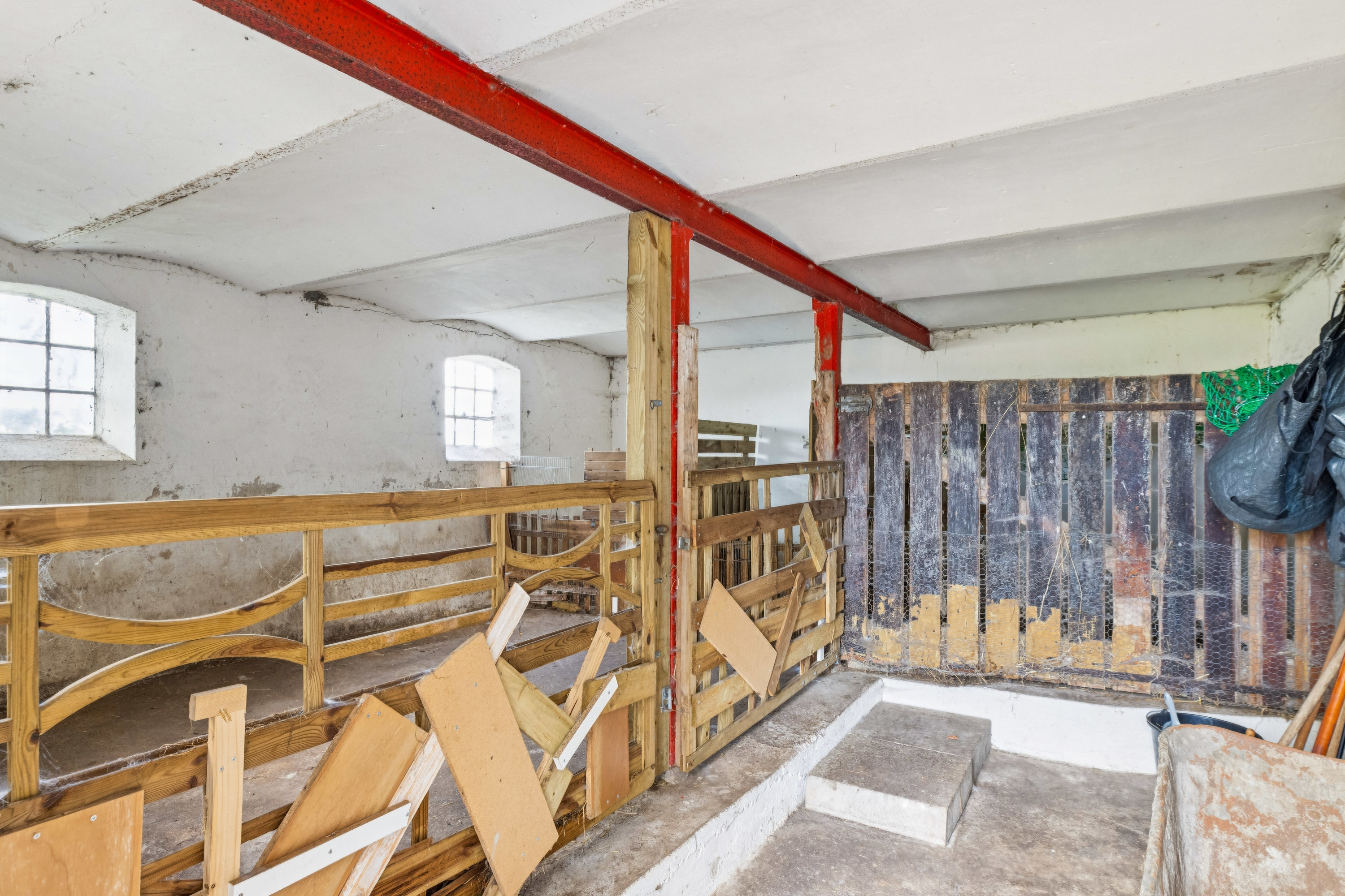 Fremhævet stald billede i fuldskærmstilstand. Billede af Koldingvej 85, Kalvslund, 6760 Ribe