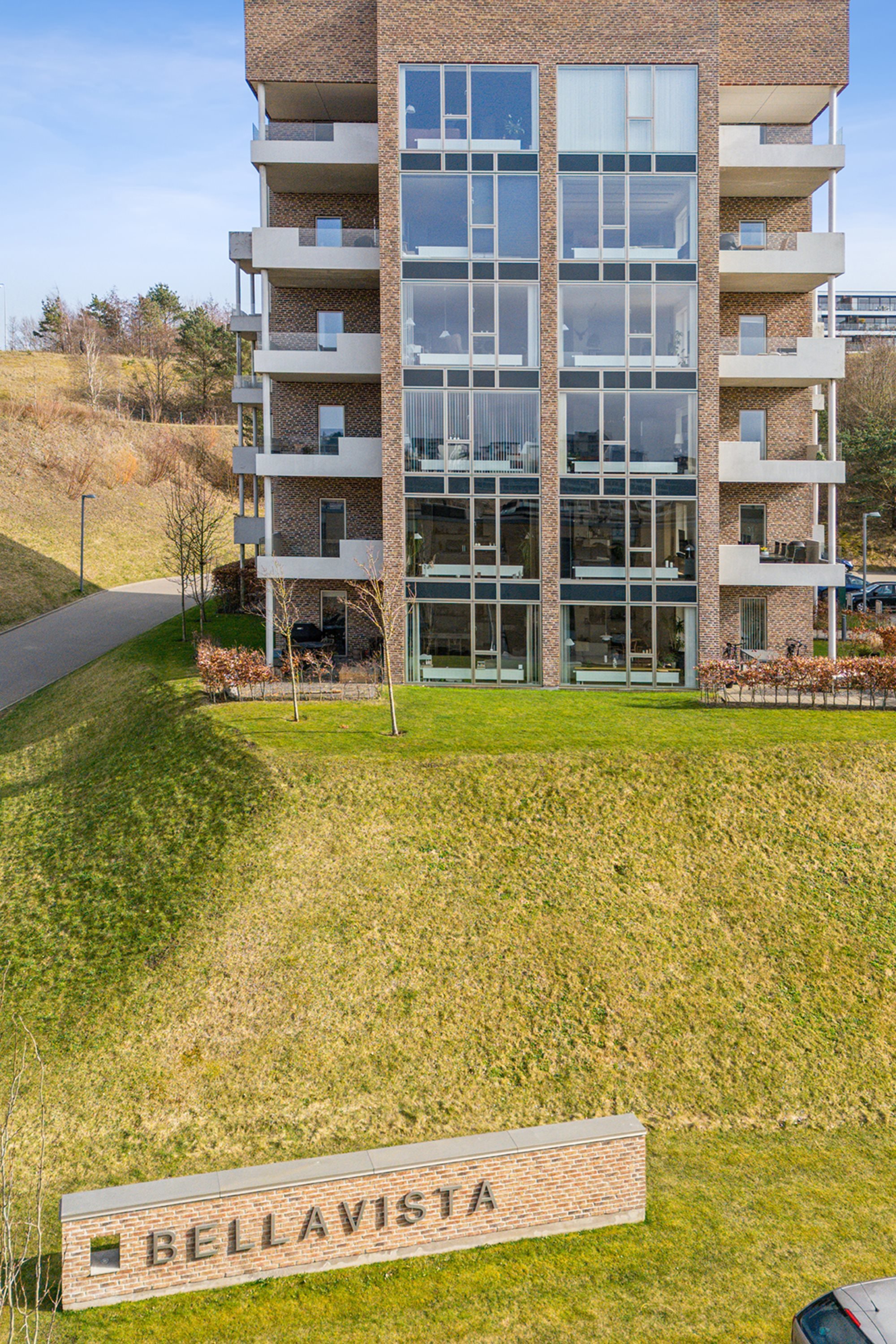 Fremhævet ejendommen billede i fuldskærmstilstand. Billede af Kridtsløjfen 21, 1. 2., 9000 Aalborg