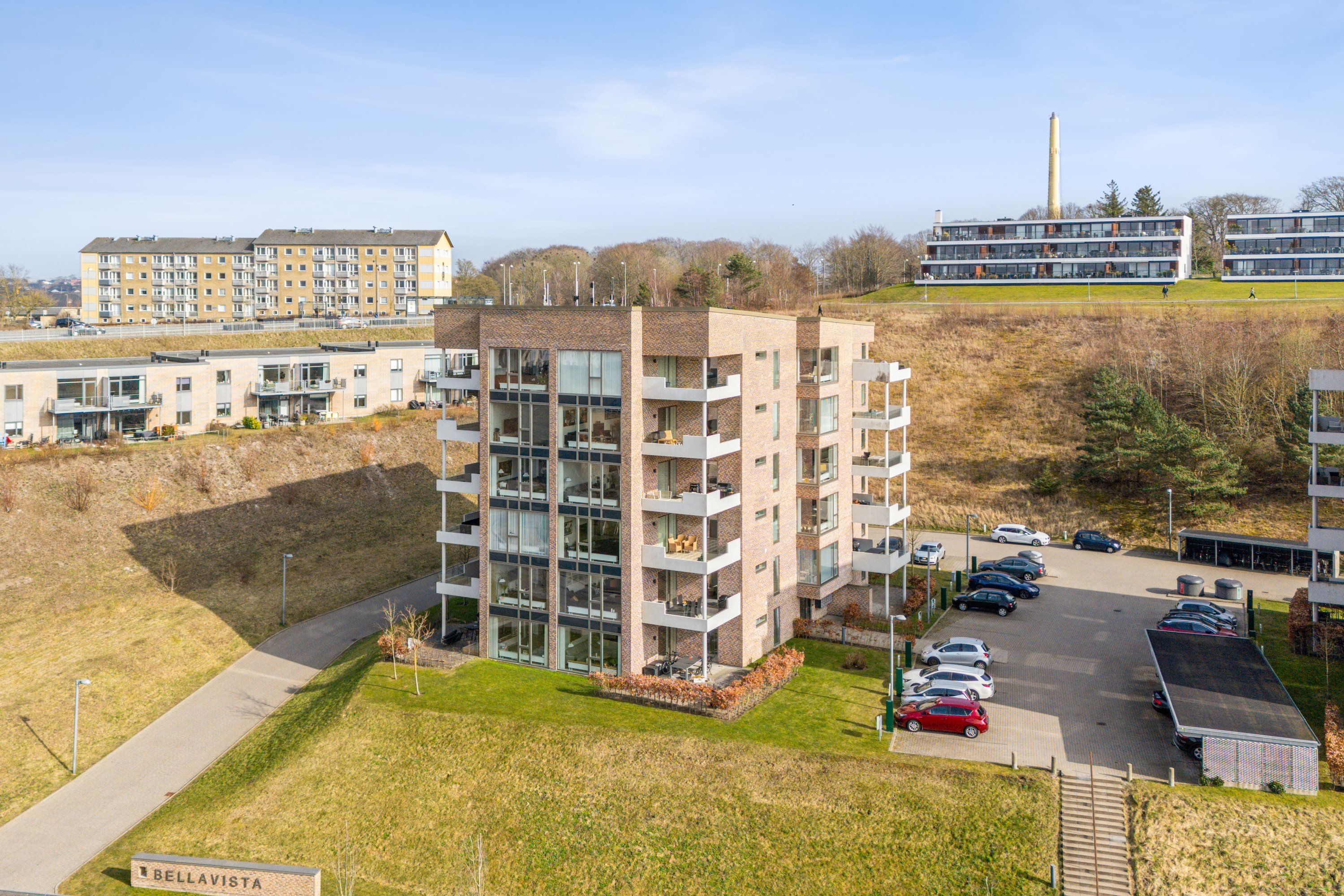 Fremhævet ejendommen billede i fuldskærmstilstand. Billede af Kridtsløjfen 21, 1. 2., 9000 Aalborg