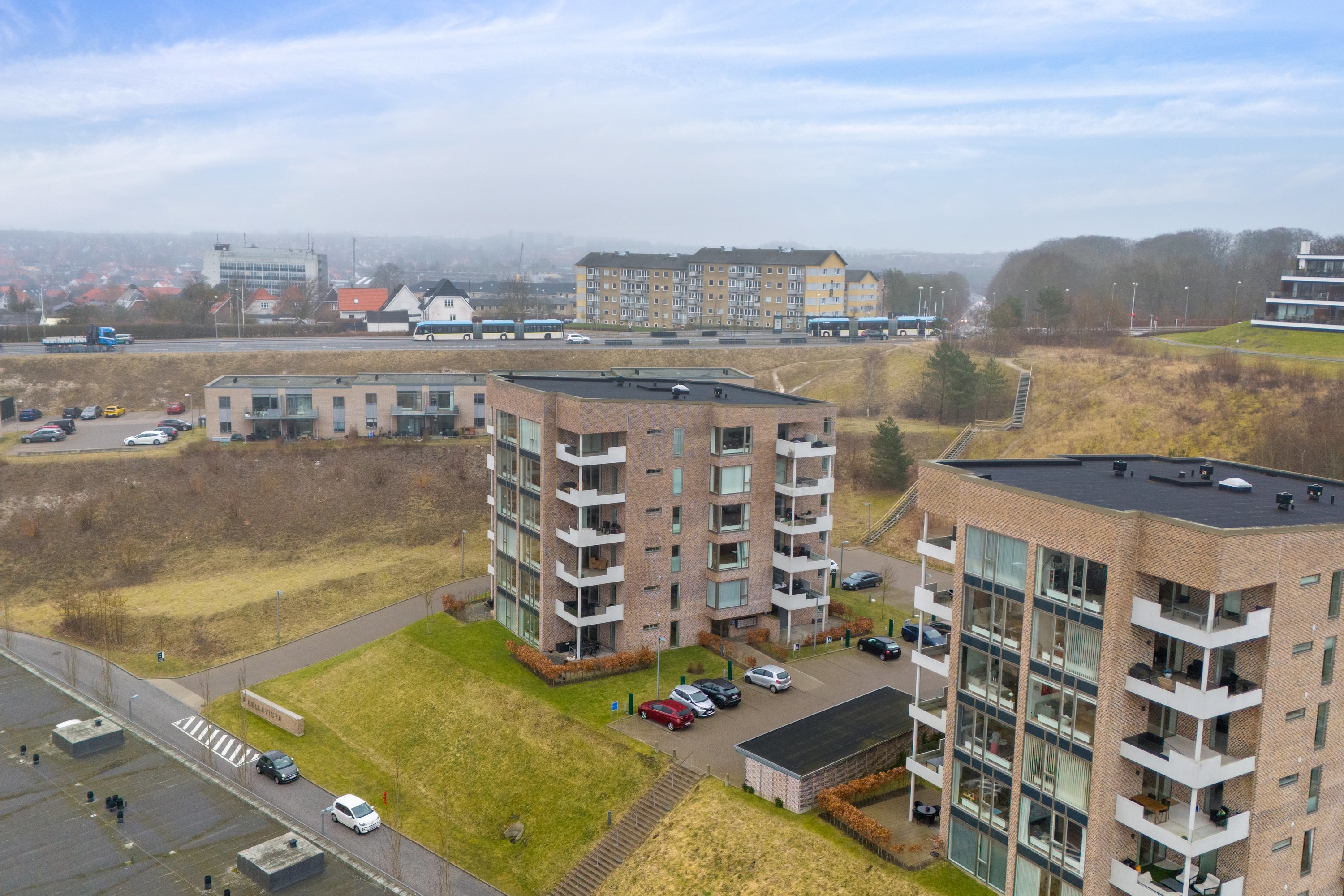 Fremhævet ejendommen billede i fuldskærmstilstand. Billede af Kridtsløjfen 21, 1. 2., 9000 Aalborg