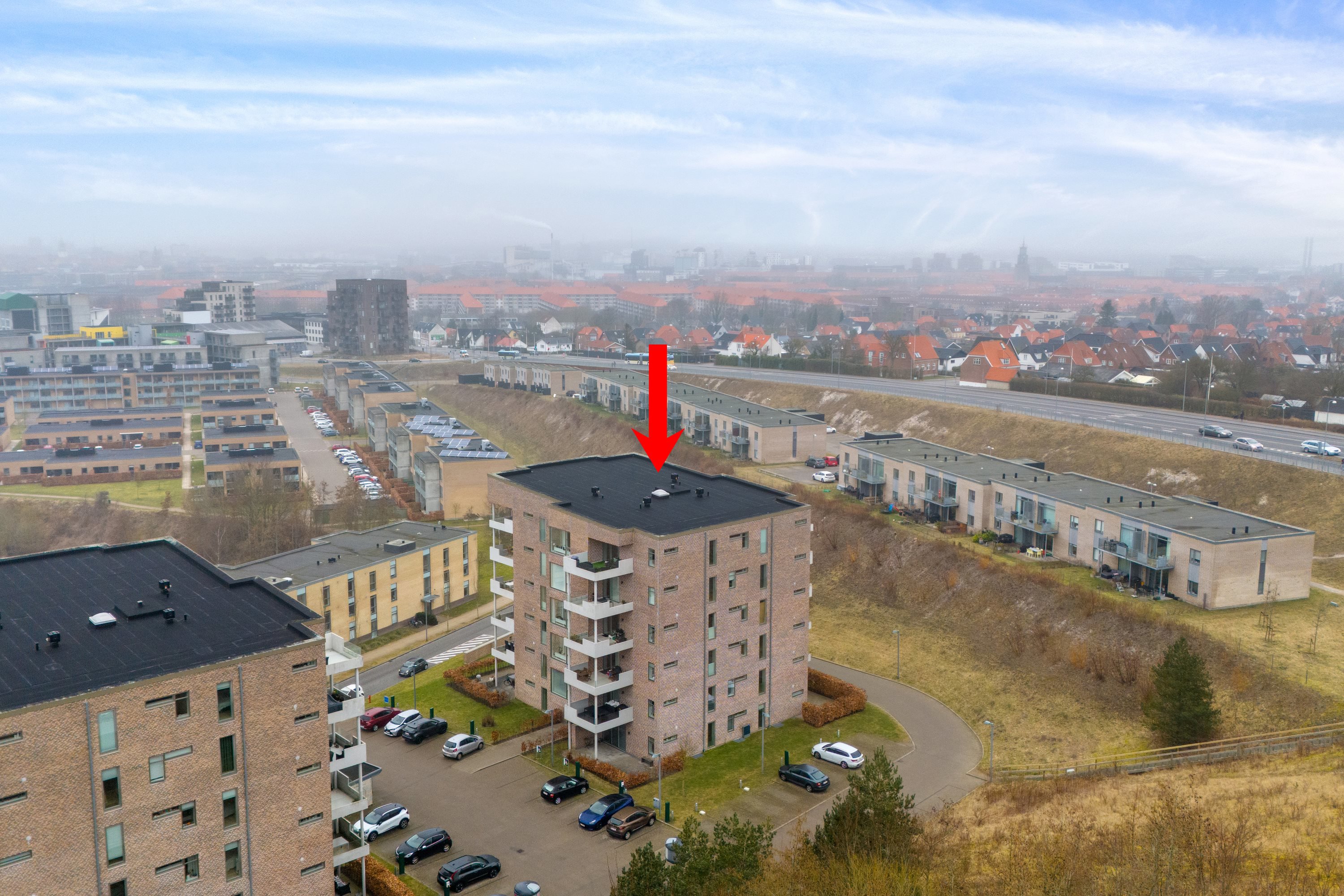 Fremhævet ejendommen billede i fuldskærmstilstand. Billede af Kridtsløjfen 21, 1. 2., 9000 Aalborg