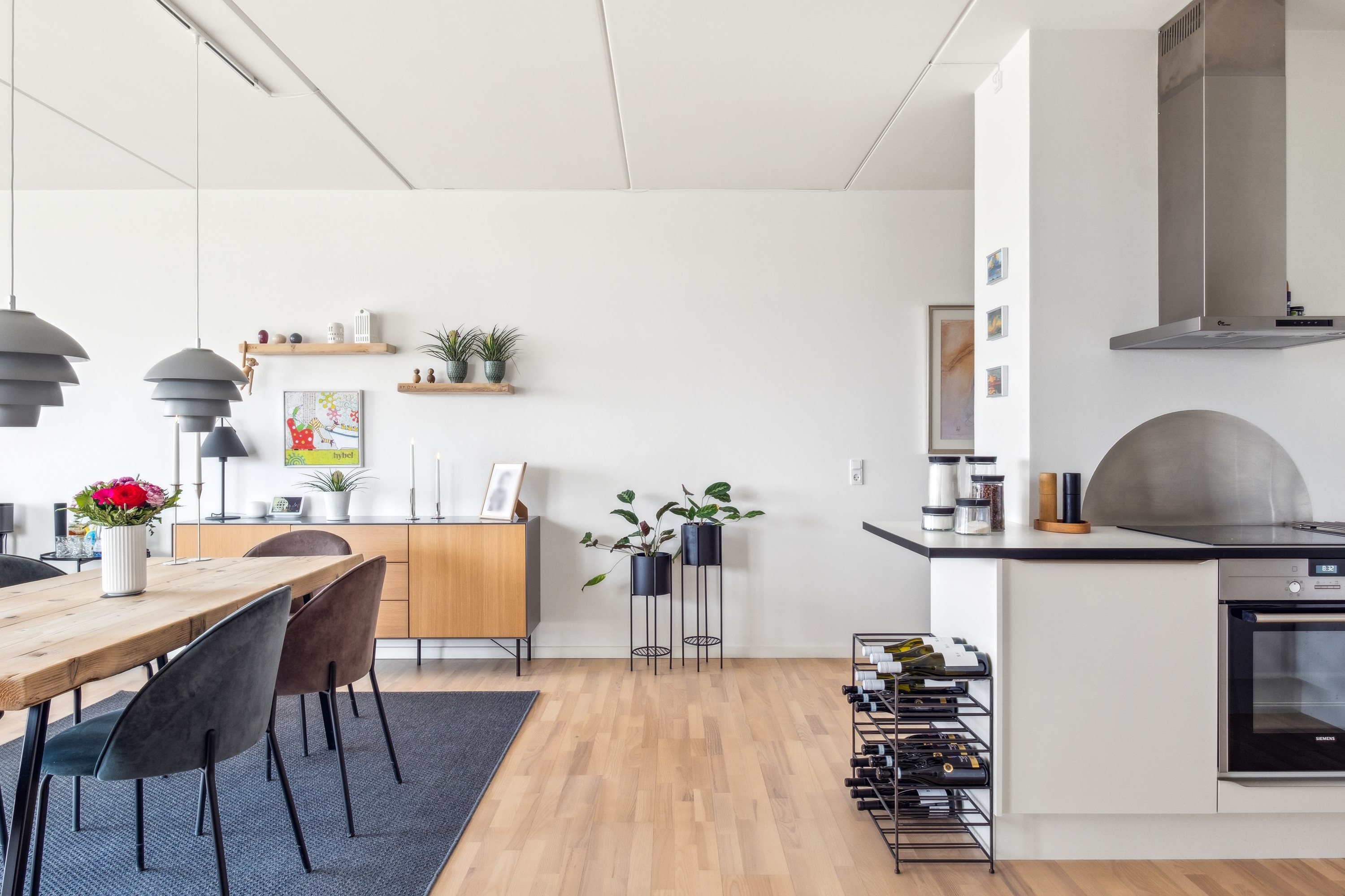 Fremhævet køkken-alrum billede i fuldskærmstilstand. Billede af Kridtsløjfen 21, 1. 2., 9000 Aalborg