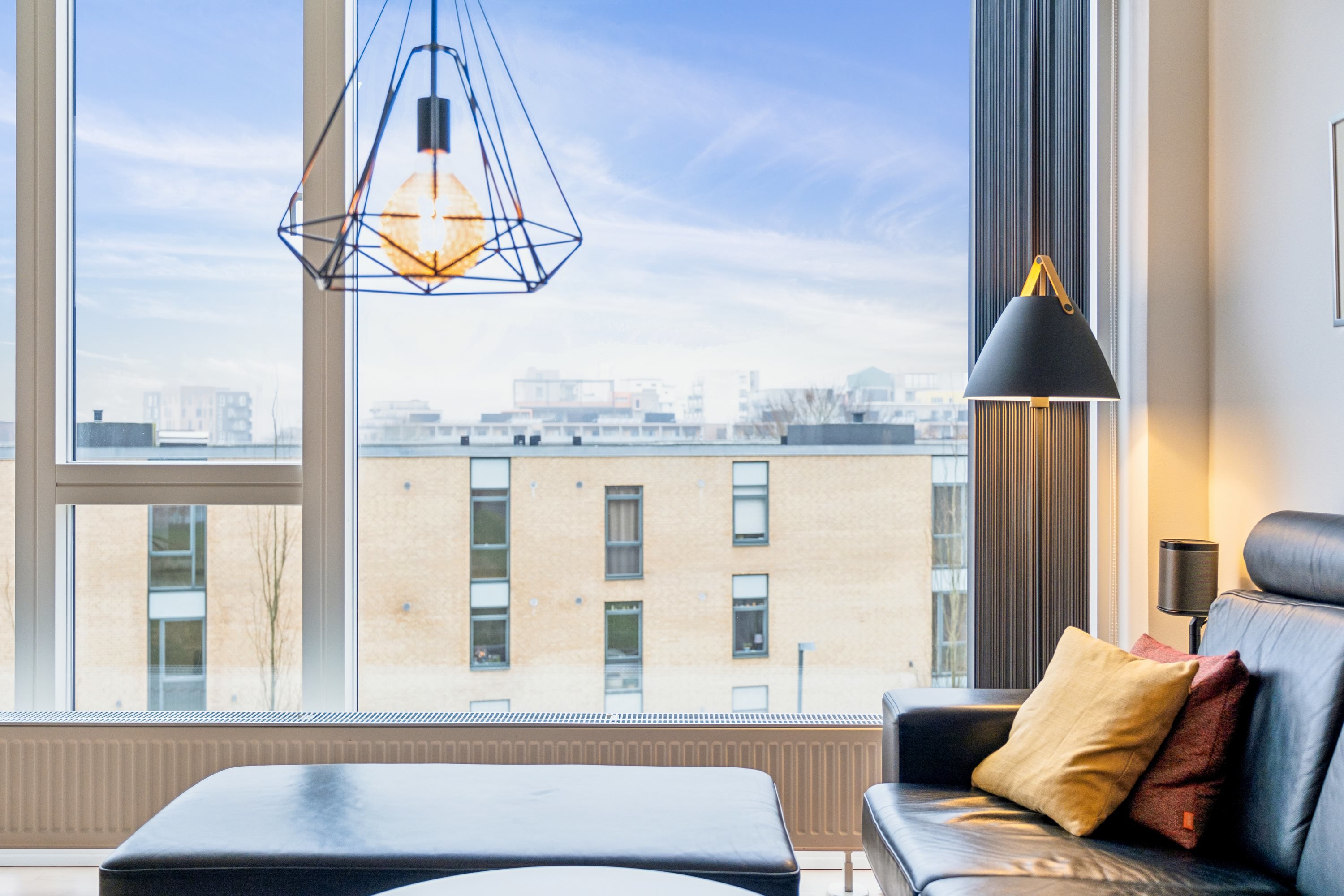 Fremhævet stue billede i fuldskærmstilstand. Billede af Kridtsløjfen 21, 1. 2., 9000 Aalborg