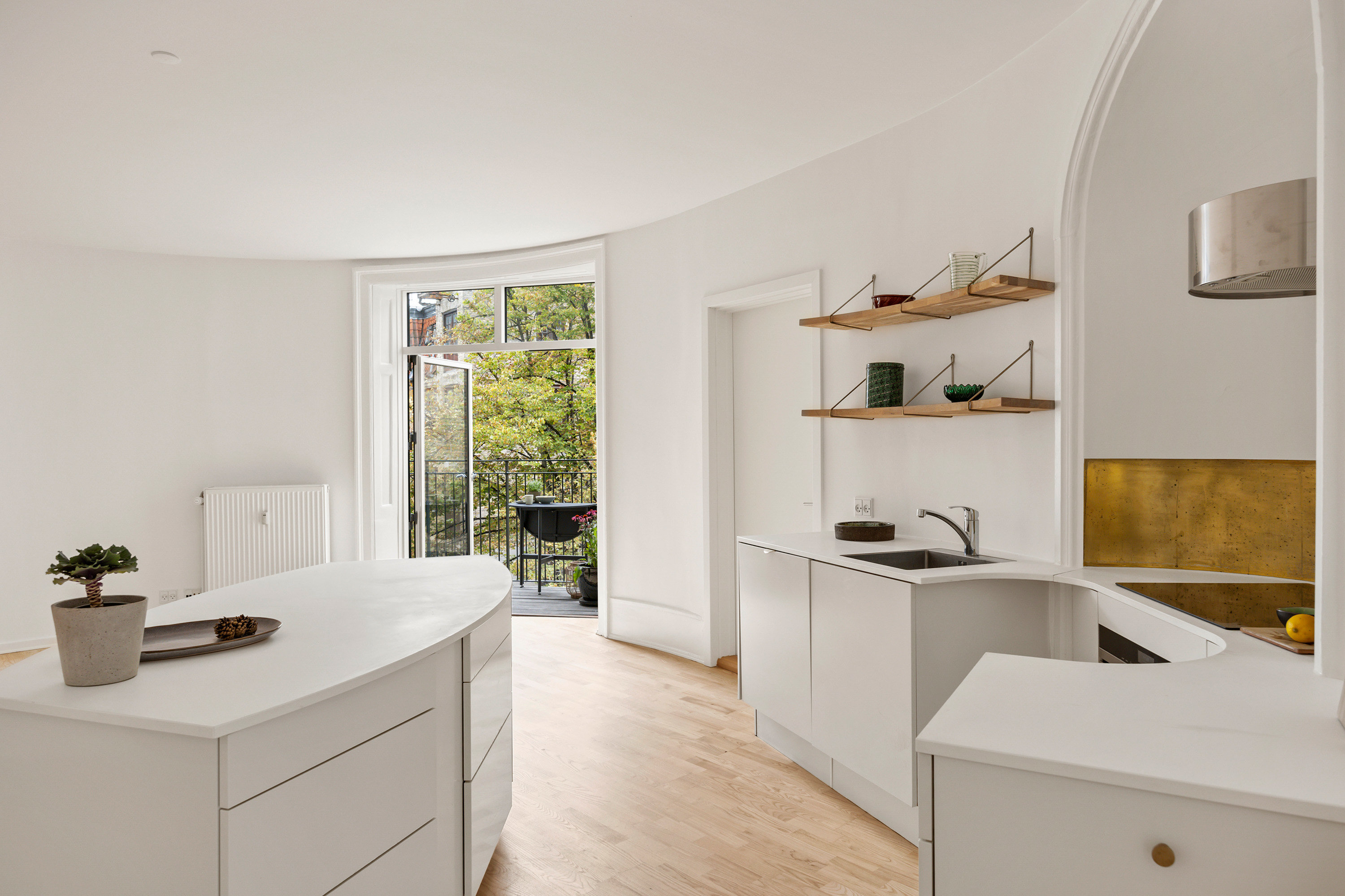 Fremhævet køkken billede i fuldskærmstilstand. Billede af Nørregade 36A, 2. tv., 1165 København K