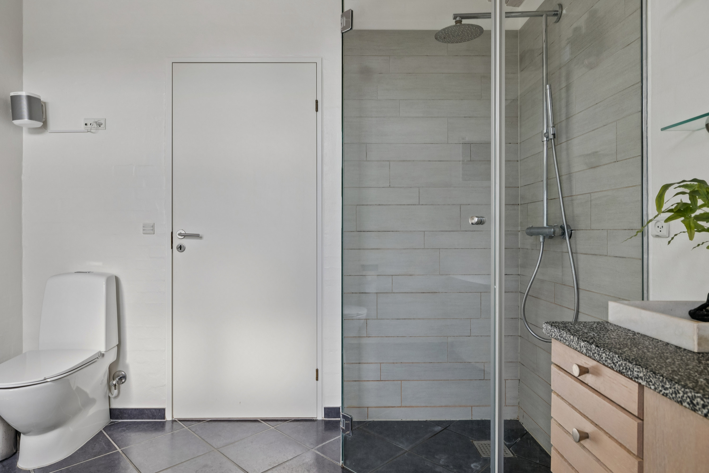 Fremhævet badeværelse billede i fuldskærmstilstand. Billede af Bævervej 18, 8660 Skanderborg