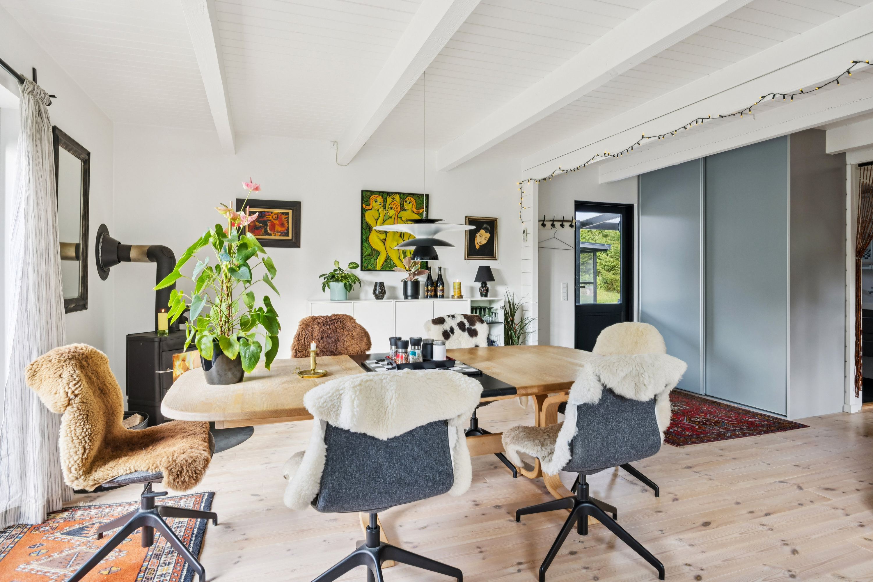 Fremhævet stue billede i fuldskærmstilstand. Billede af Grønhøj 45, Egsmark Strand, 8400 Ebeltoft