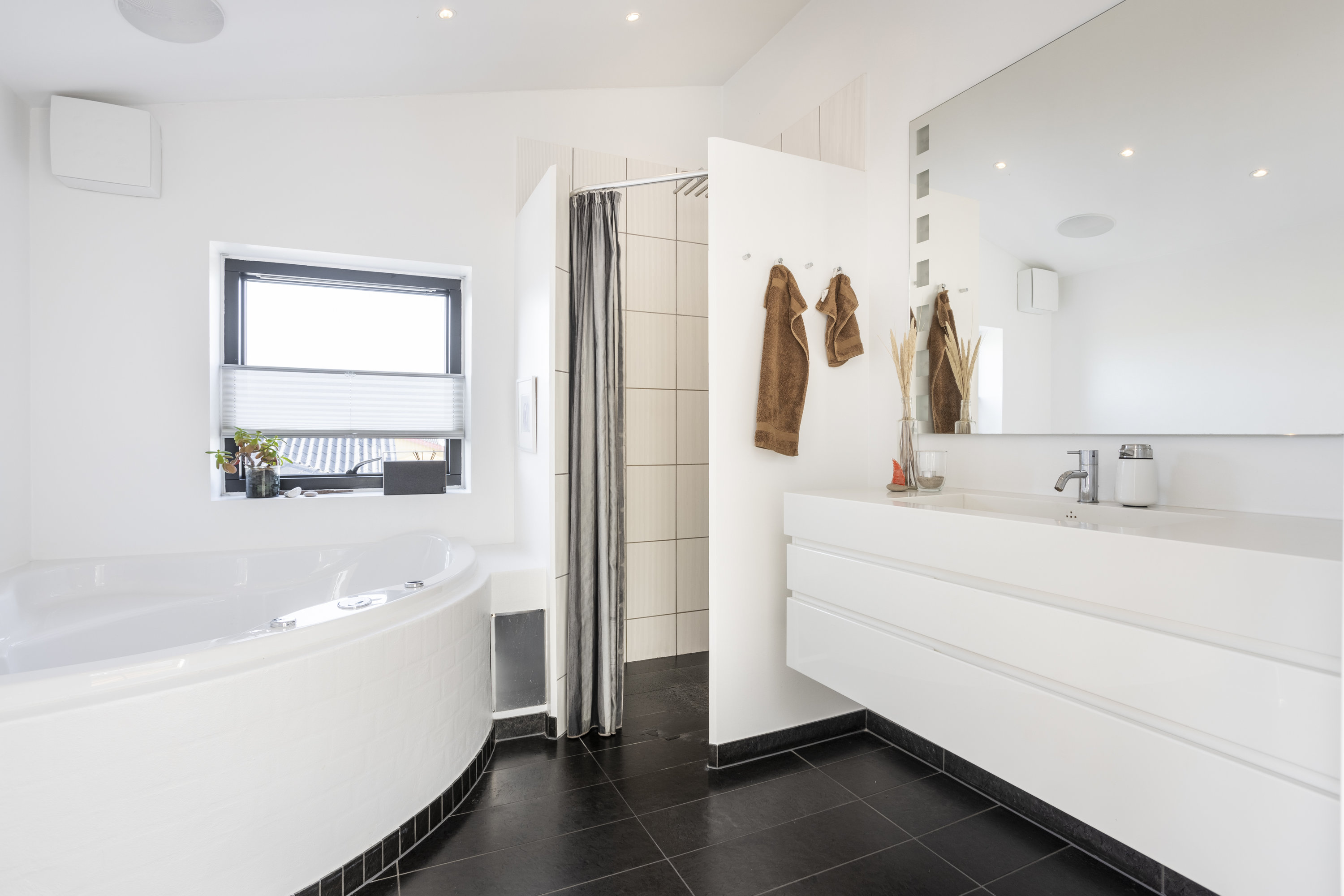 Fremhævet  billede i fuldskærmstilstand. Billede af Kystvejen 37, 9850 Hirtshals