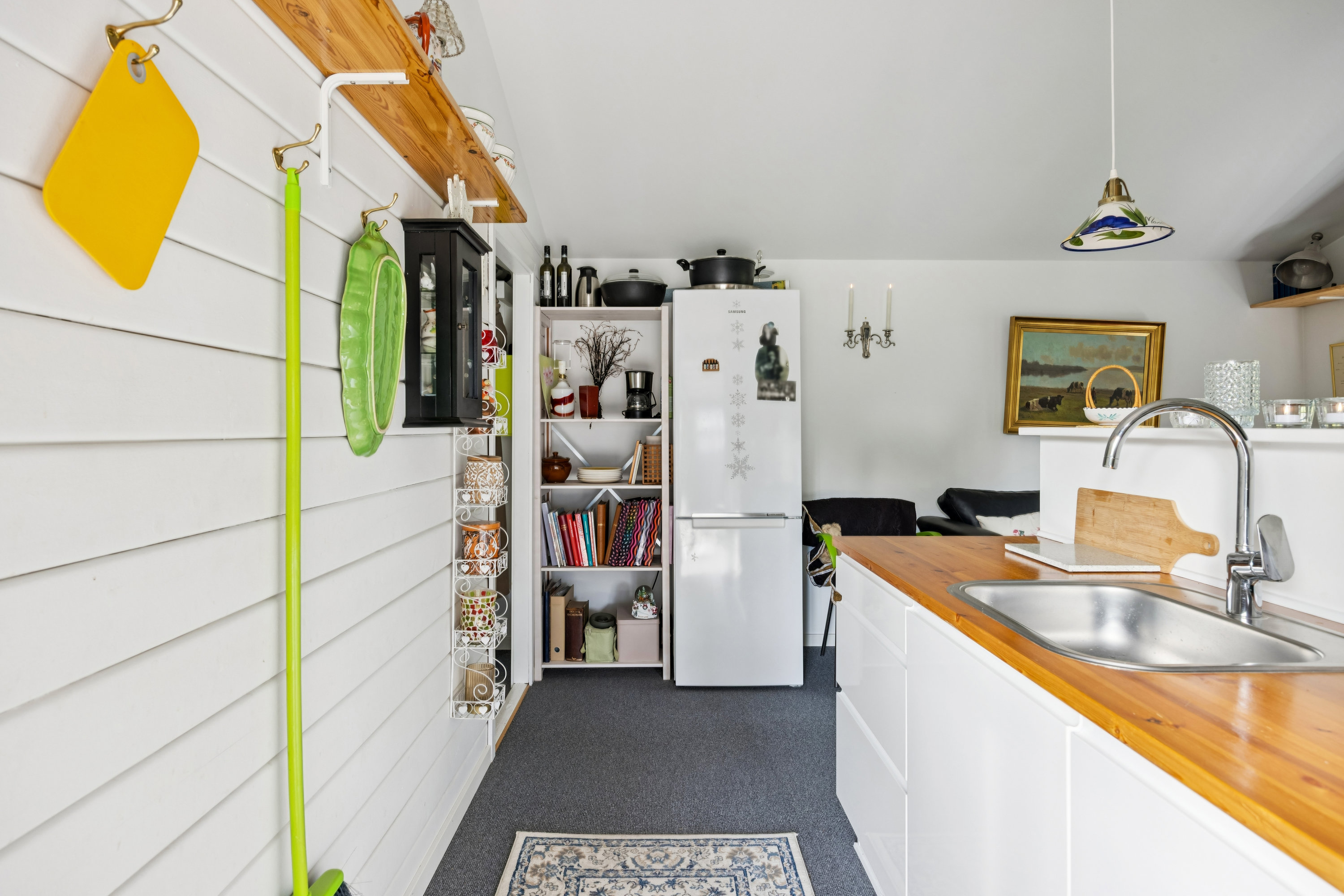 Fremhævet køkken billede i fuldskærmstilstand. Billede af Grønhøj 45, Egsmark Strand, 8400 Ebeltoft