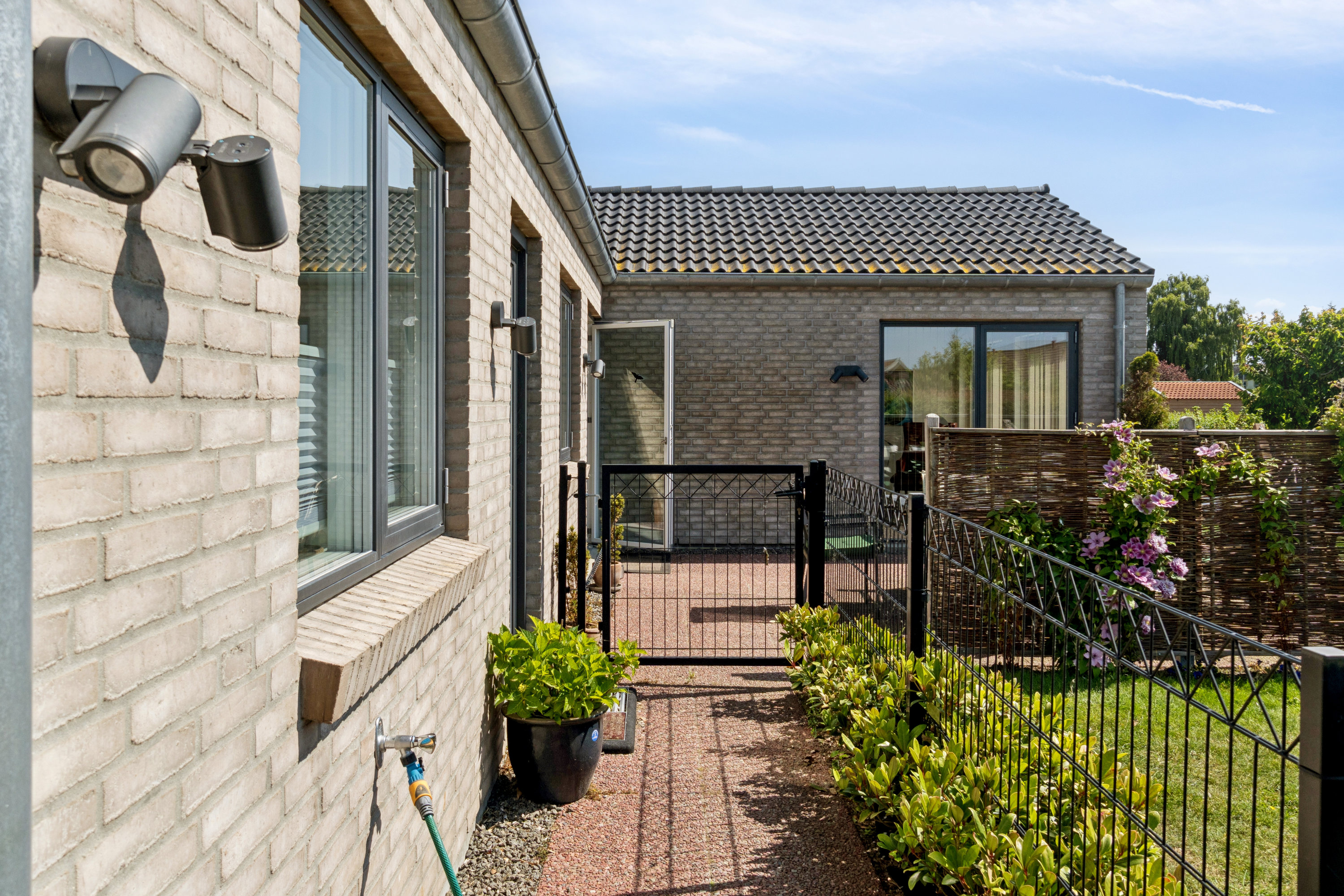 Fremhævet  billede i fuldskærmstilstand. Billede af Vestergade 43, Hou, 8300 Odder