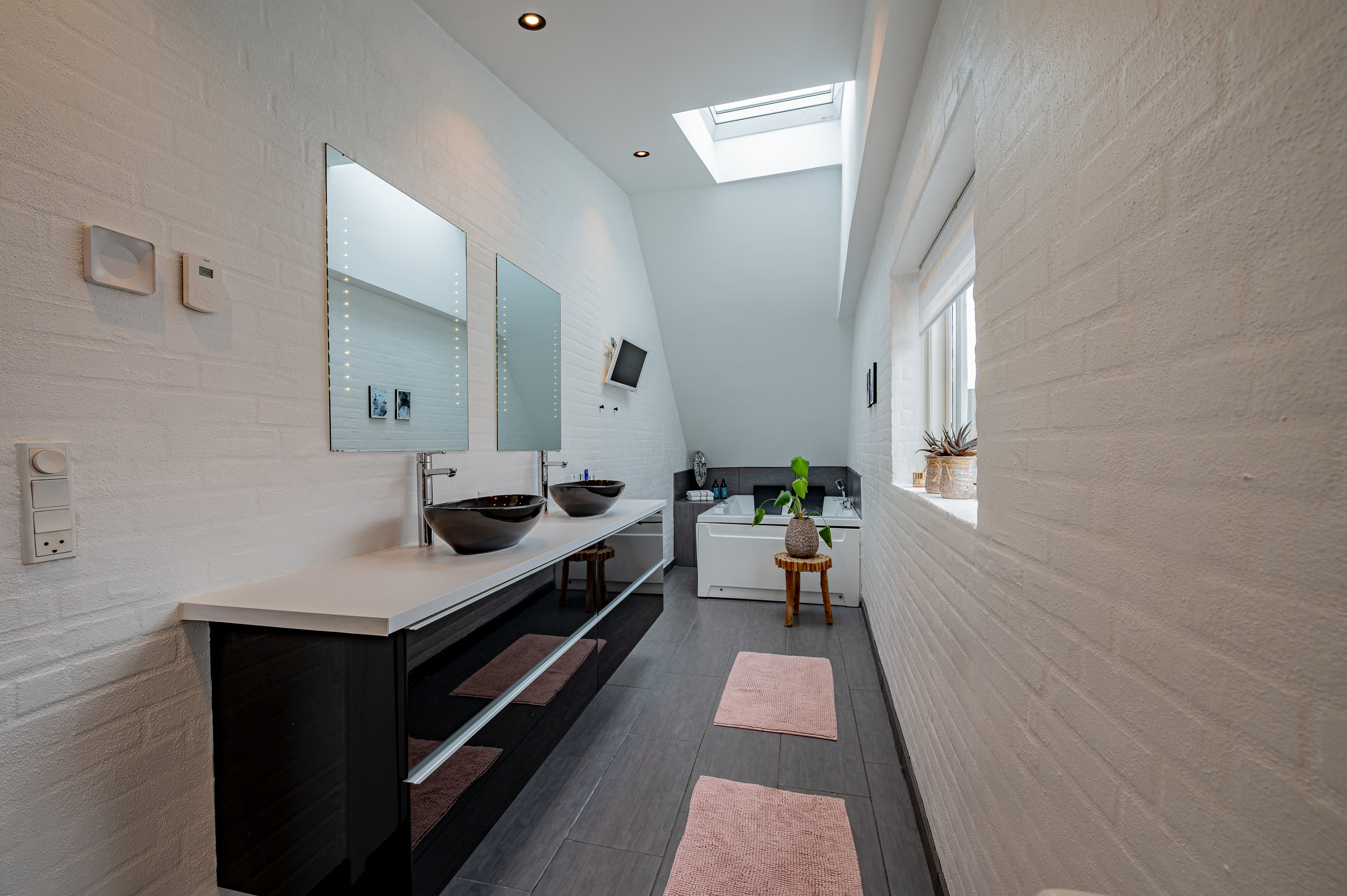 Fremhævet badeværelse billede i fuldskærmstilstand. Billede af Lysbrogade 12, 8600 Silkeborg