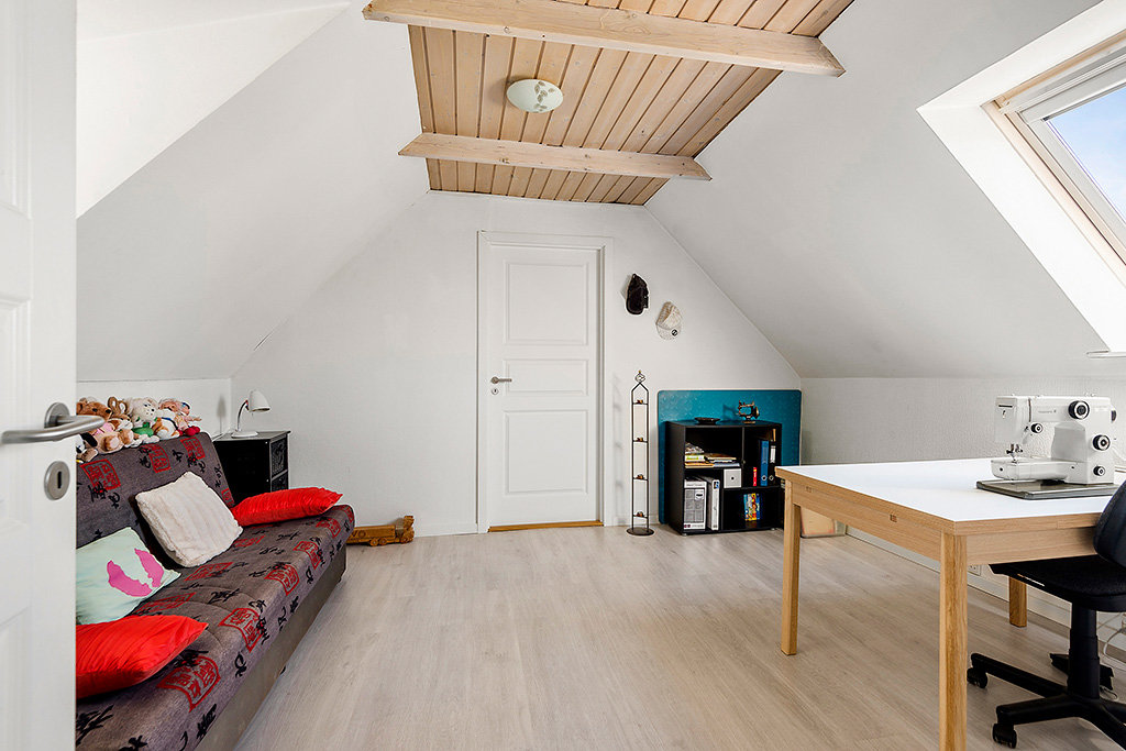 Fremhævet værelse 1.sal billede i fuldskærmstilstand. Billede af Vesterled 55, 6851 Janderup Vestj