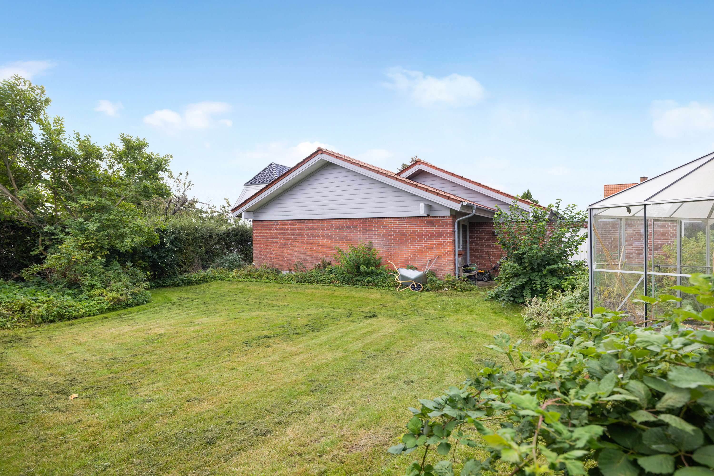 Fremhævet  billede i fuldskærmstilstand. Billede af Oehlenschlægersvej 7, 8230 Åbyhøj