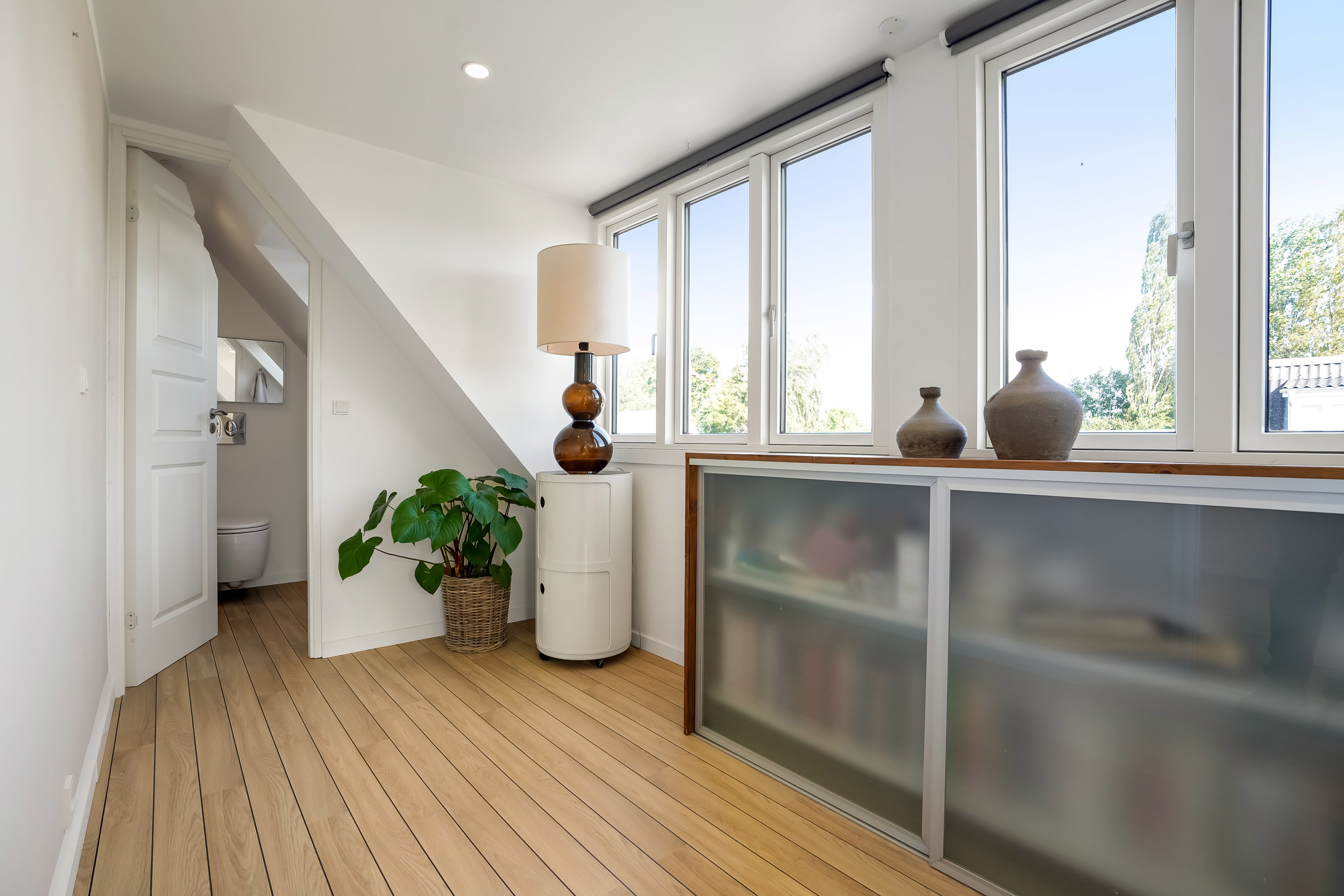 Fremhævet stue billede i fuldskærmstilstand. Billede af Solskinsvænget 3, 5500 Middelfart