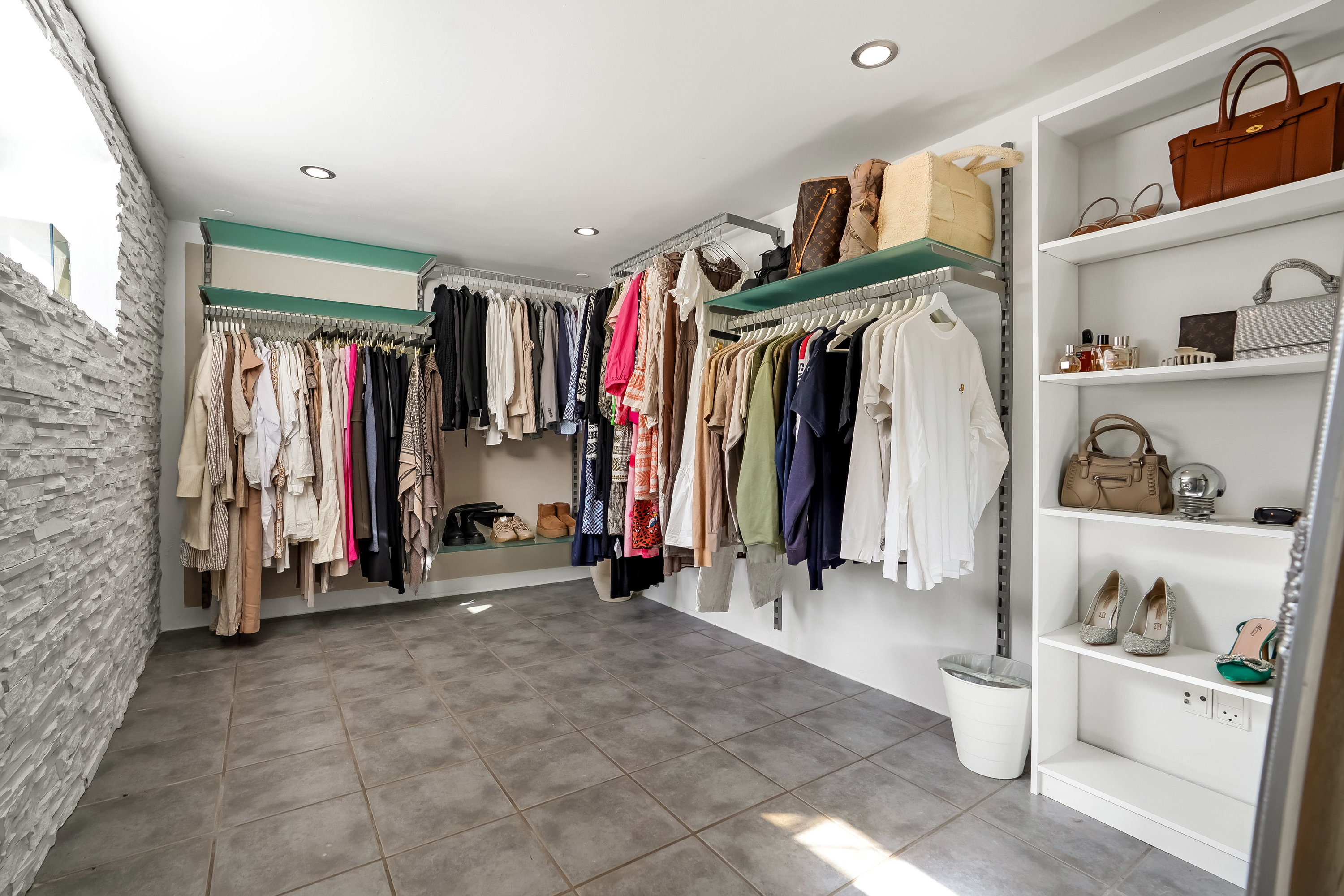 Fremhævet andet billede i fuldskærmstilstand. Billede af Solskinsvænget 3, 5500 Middelfart