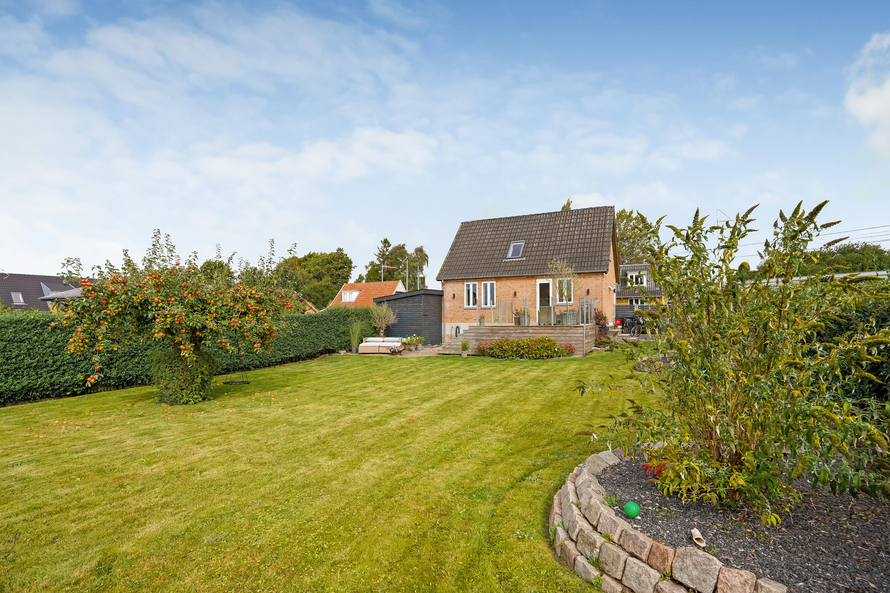 Fremhævet have billede i fuldskærmstilstand. Billede af Solskinsvænget 3, 5500 Middelfart