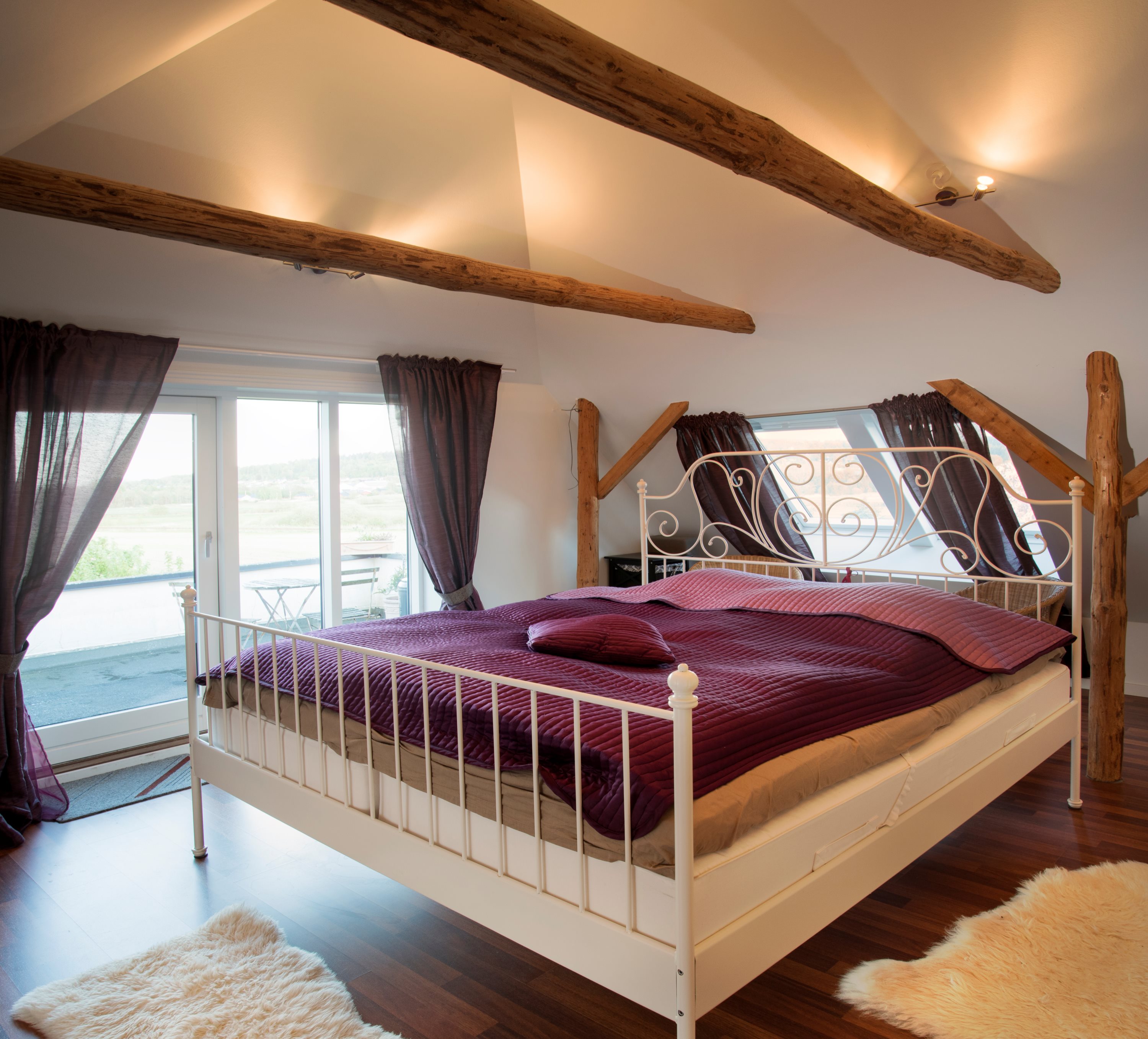 Fremhævet soveværelse billede i fuldskærmstilstand. Billede af Slotsvej 5, 8860 Ulstrup