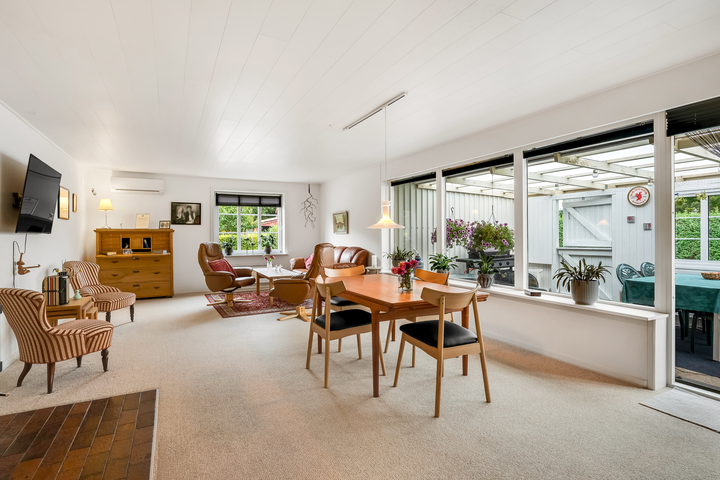 Fremhævet stue billede i fuldskærmstilstand. Billede af Møllegade 5, Døstrup, 6780 Skærbæk