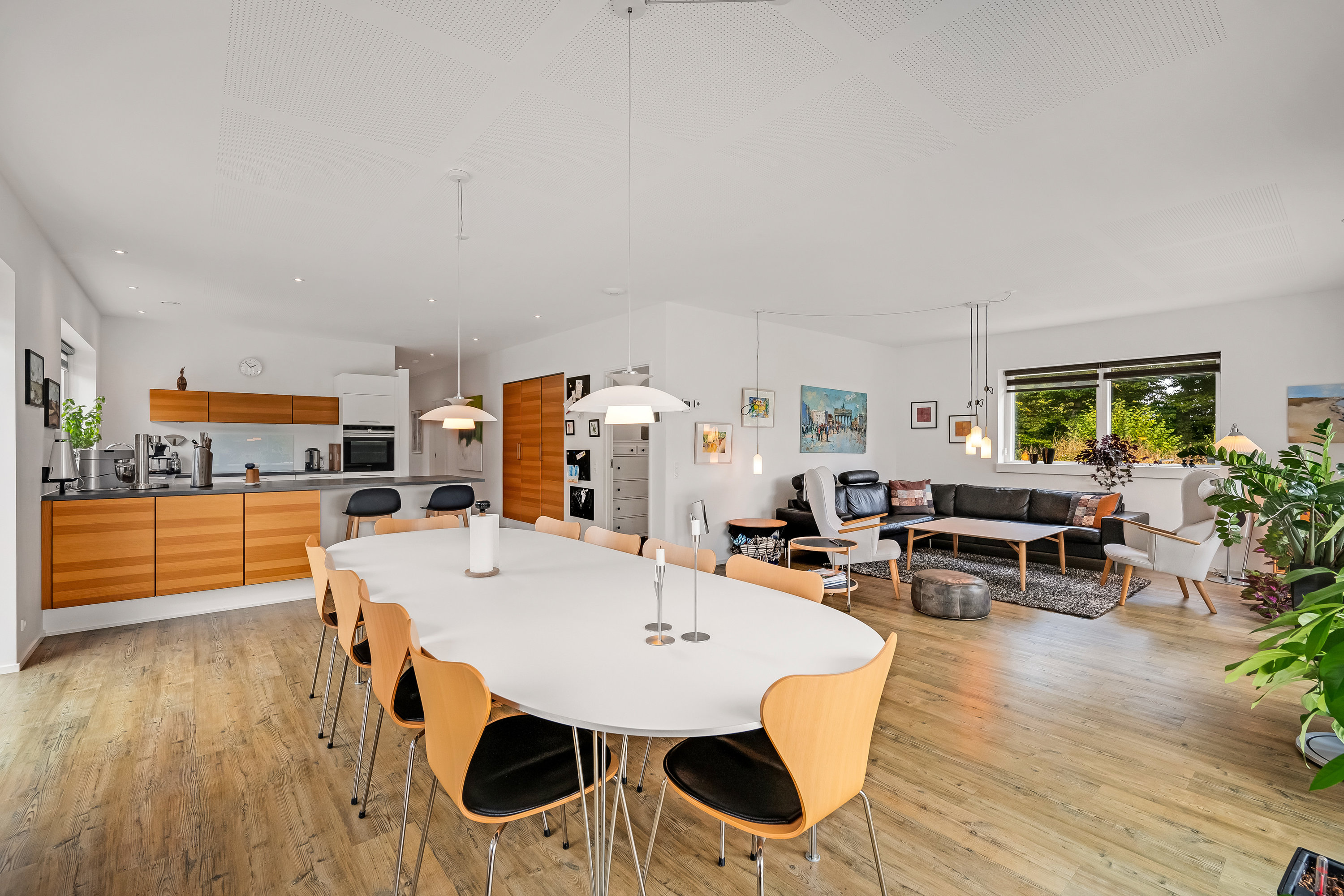 Fremhævet stue billede i fuldskærmstilstand. Billede af Midtengvej 3, Ll Emmerske, 6270 Tønder