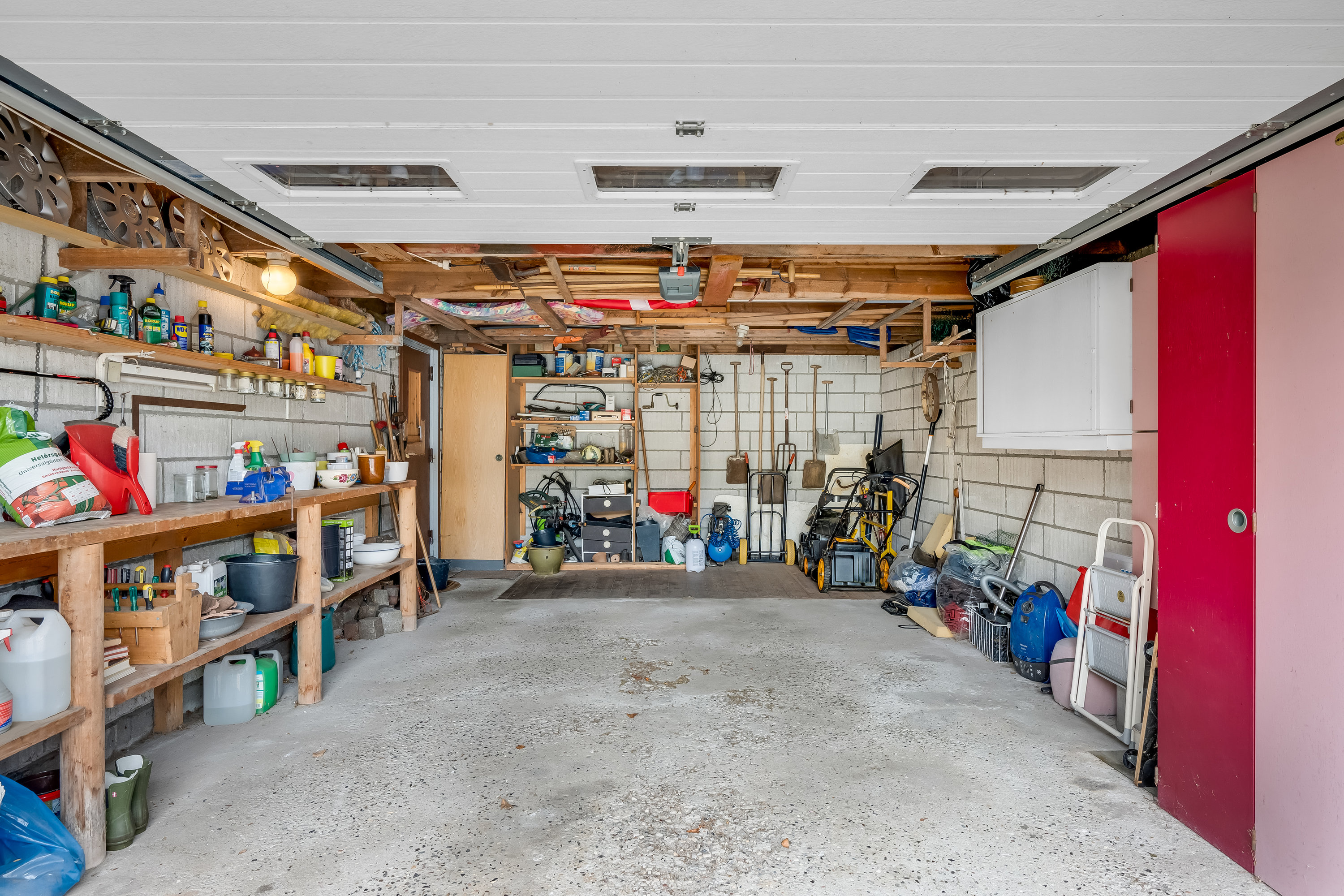 Fremhævet garage billede i fuldskærmstilstand. Billede af Møllegade 5, Døstrup, 6780 Skærbæk