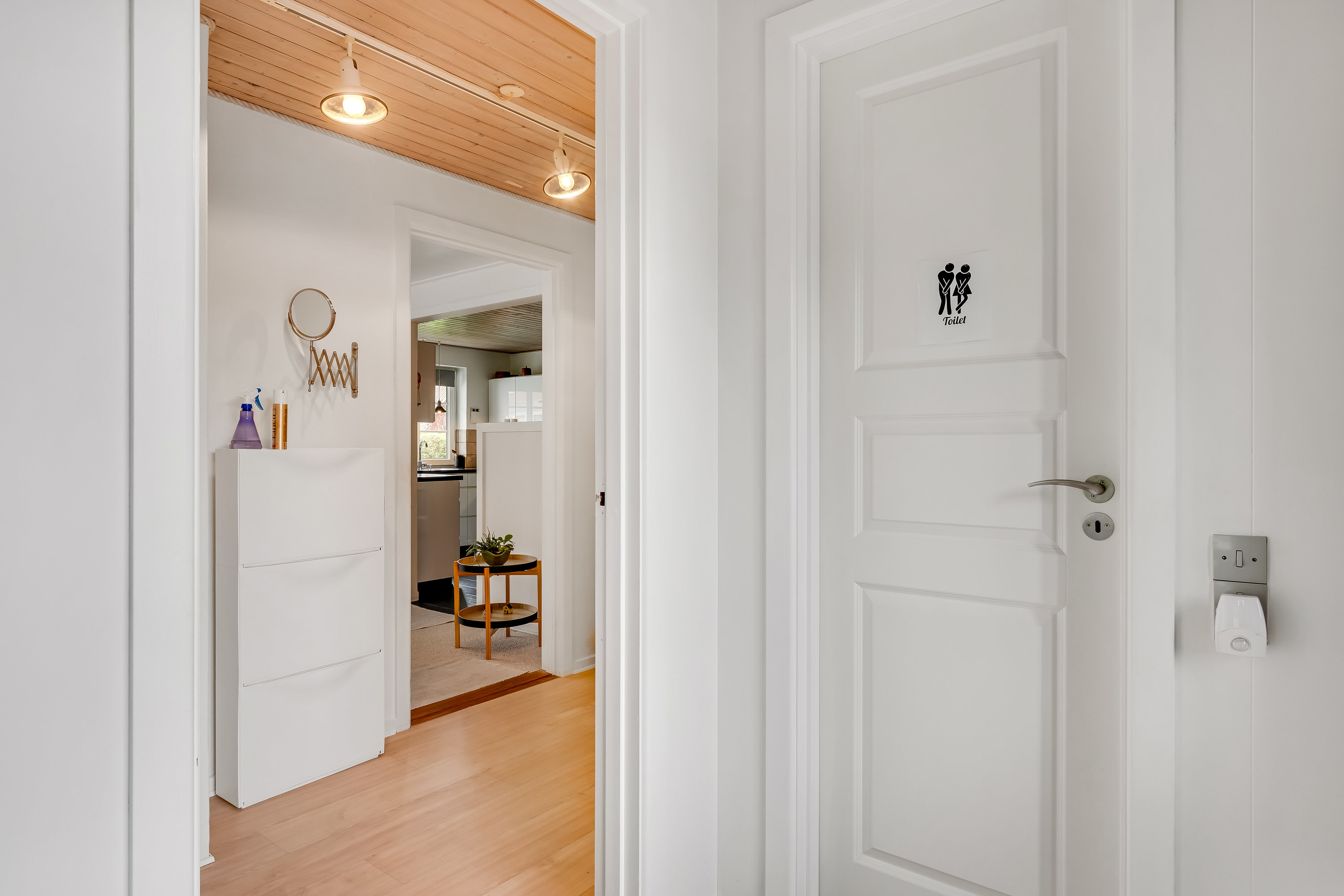 Fremhævet gang billede i fuldskærmstilstand. Billede af Møllegade 5, Døstrup, 6780 Skærbæk