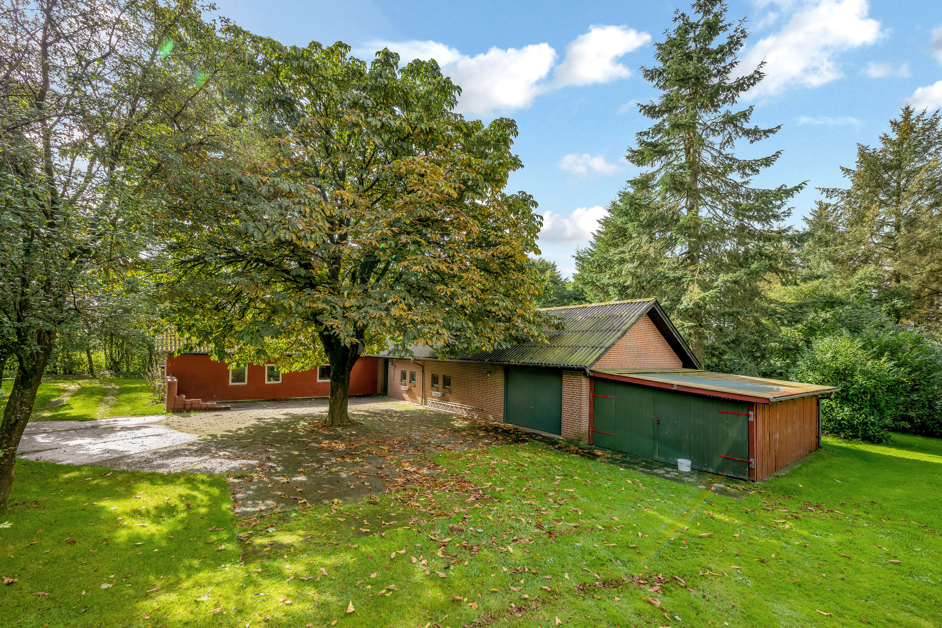 Fremhævet have billede i fuldskærmstilstand. Billede af Haunstrupvej 5, Fjelstervang, 6933 Kibæk