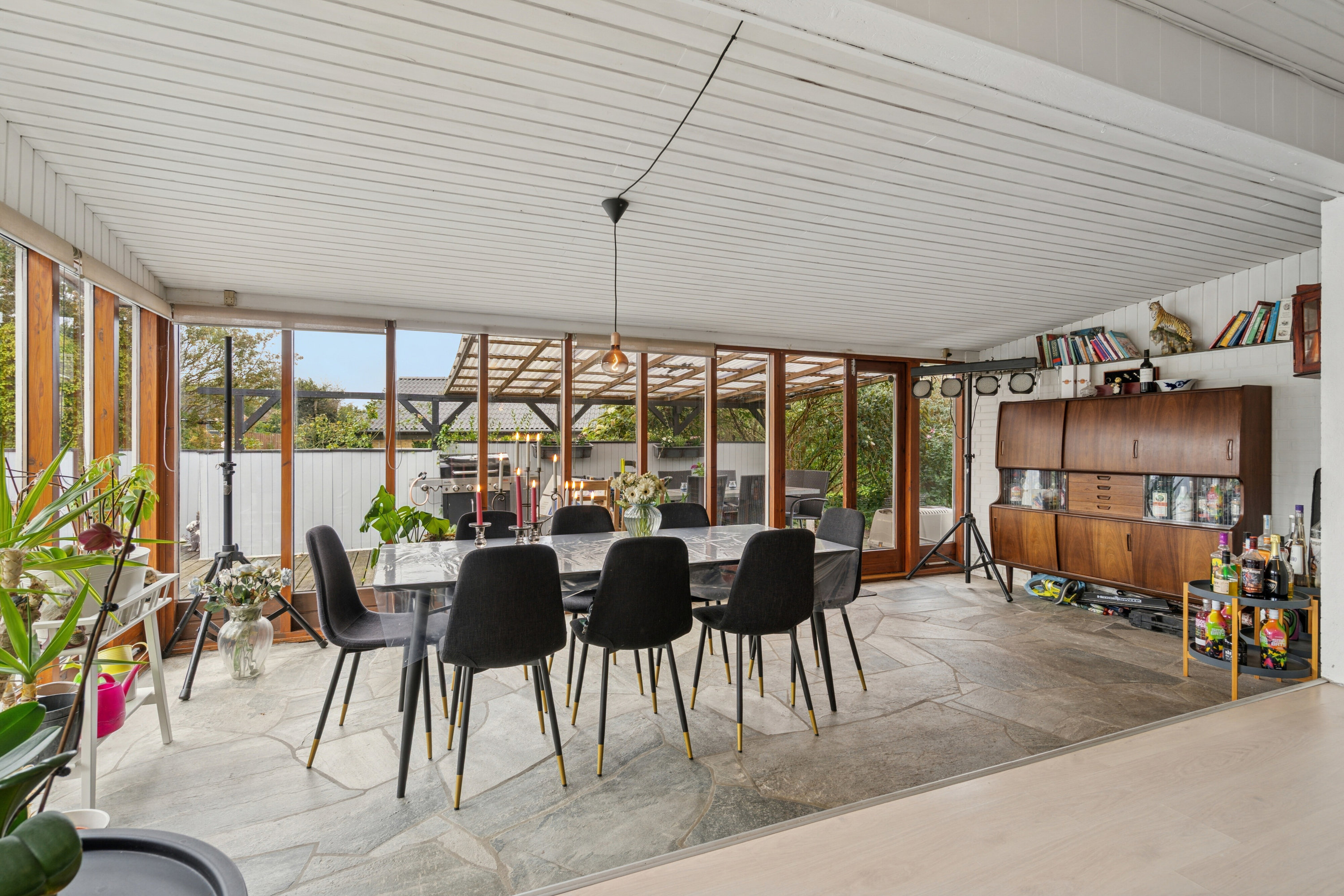 Fremhævet spisestue billede i fuldskærmstilstand. Billede af Jægervænget 11, Tappernøje, 4733 Tappernøje