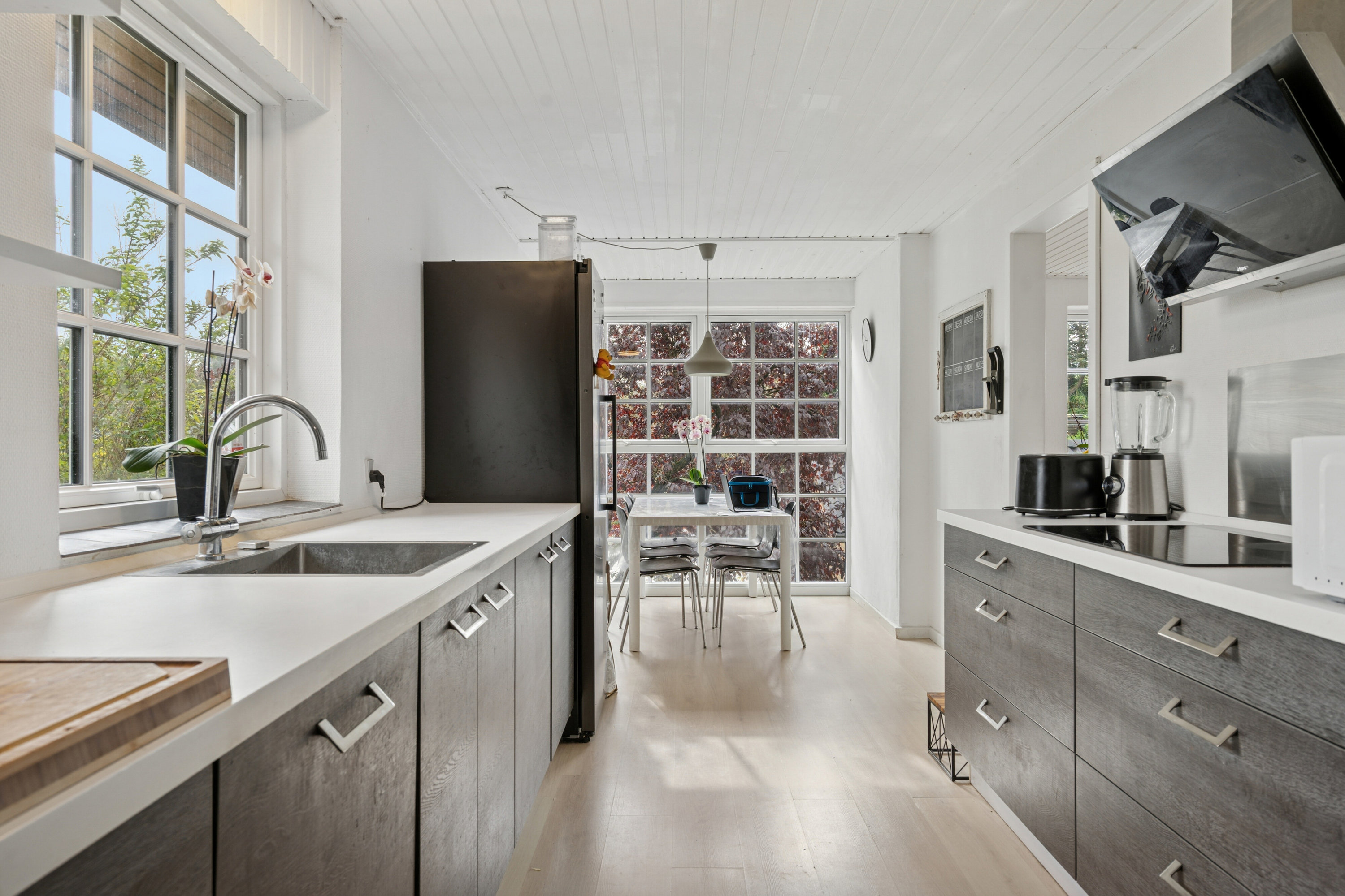 Miniaturebillede 1: køkken. Billede af Jægervænget 11, Tappernøje, 4733 Tappernøje