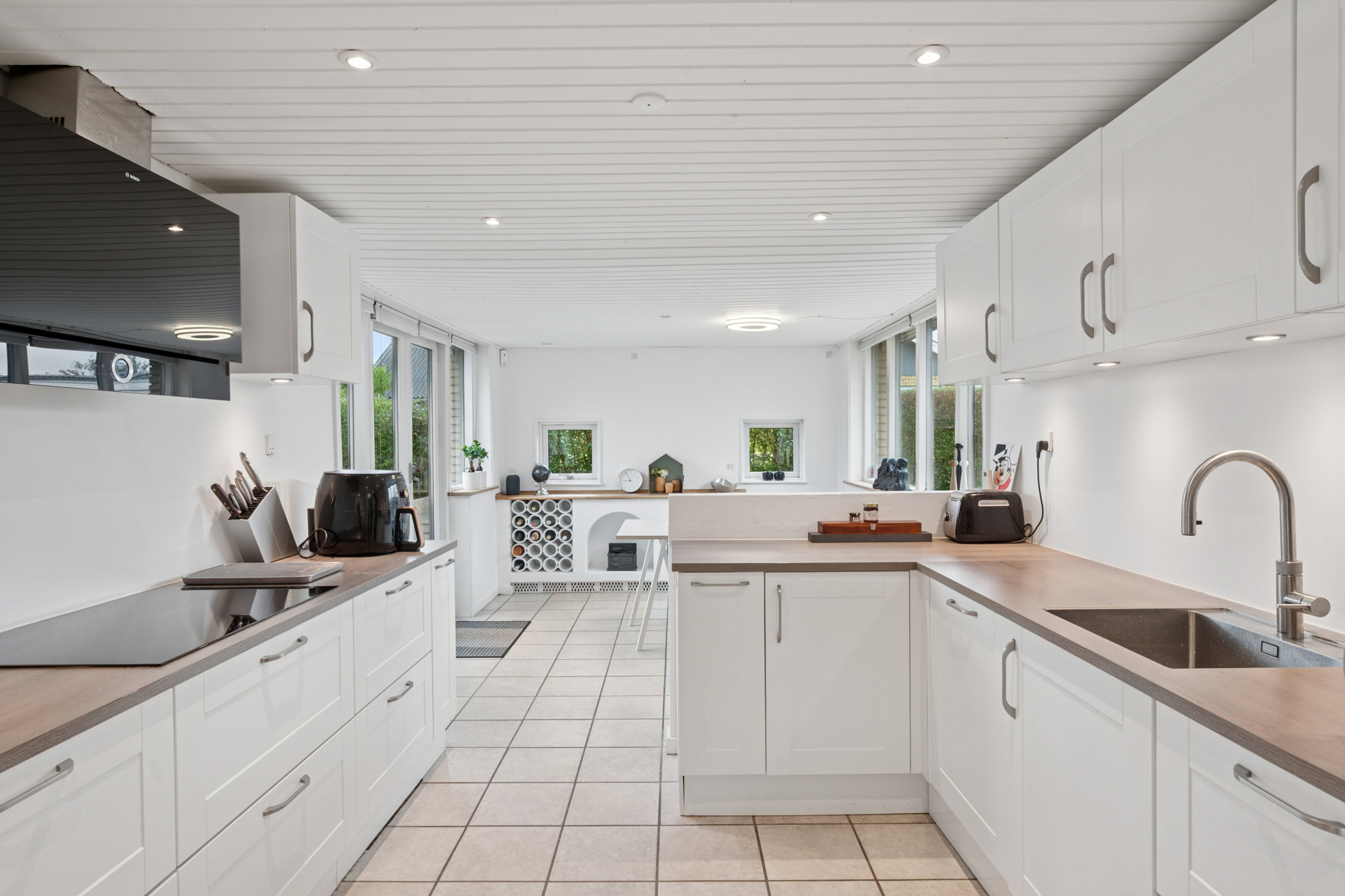 Fremhævet køkken billede i fuldskærmstilstand. Billede af Blankager 13, 2620 Albertslund