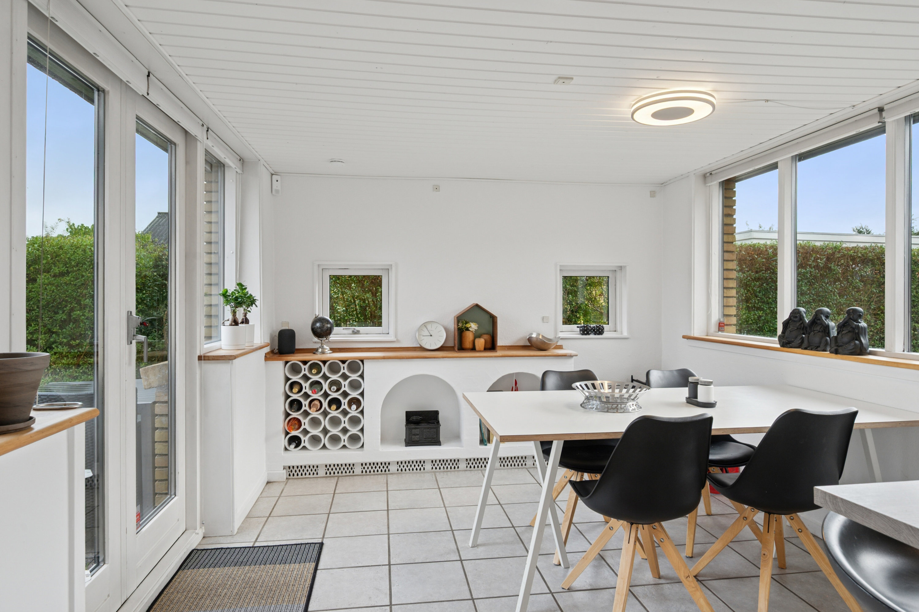 Fremhævet spisestue billede i fuldskærmstilstand. Billede af Blankager 13, 2620 Albertslund