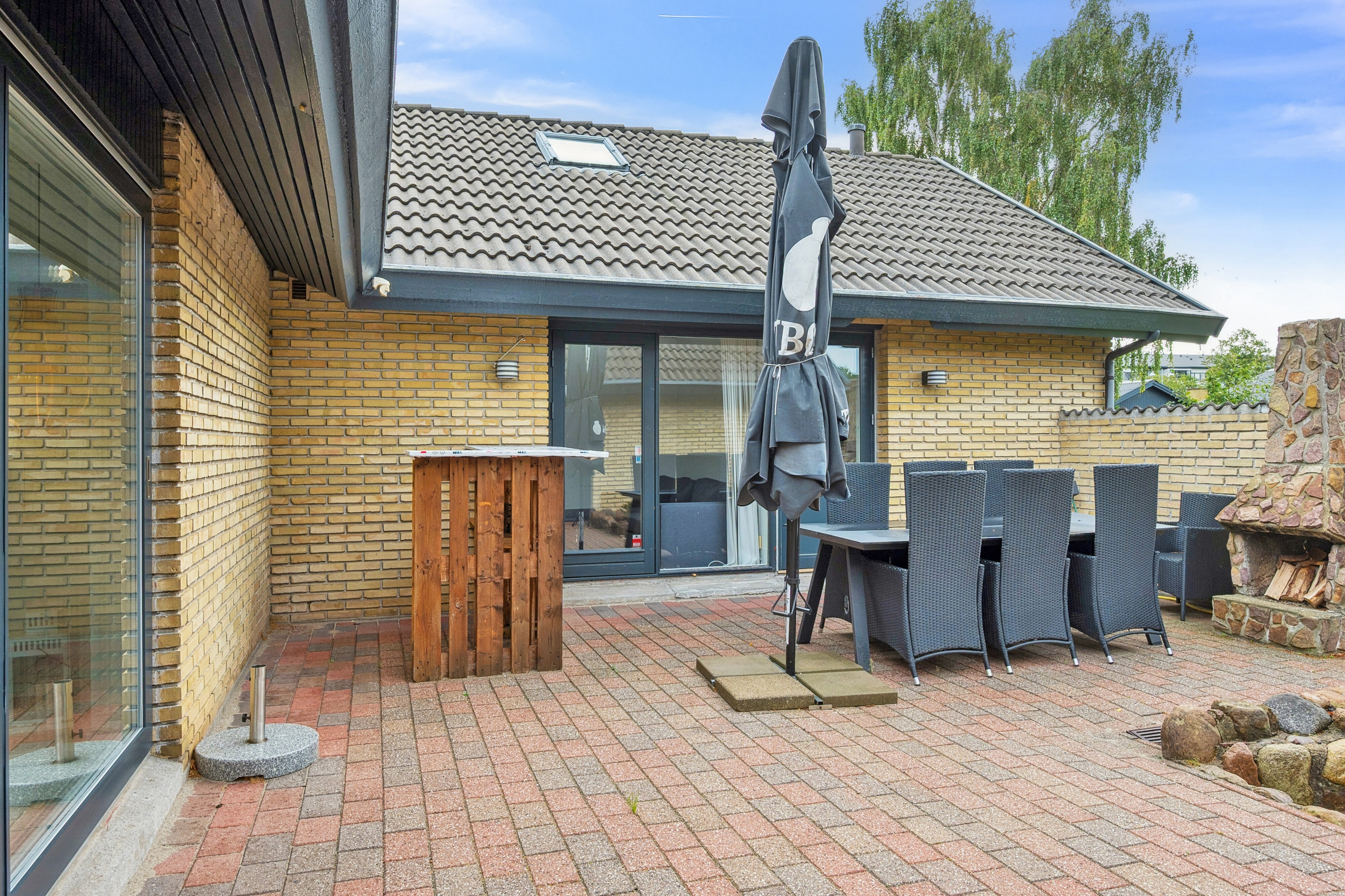 Fremhævet terrasse billede i fuldskærmstilstand. Billede af Blankager 13, 2620 Albertslund