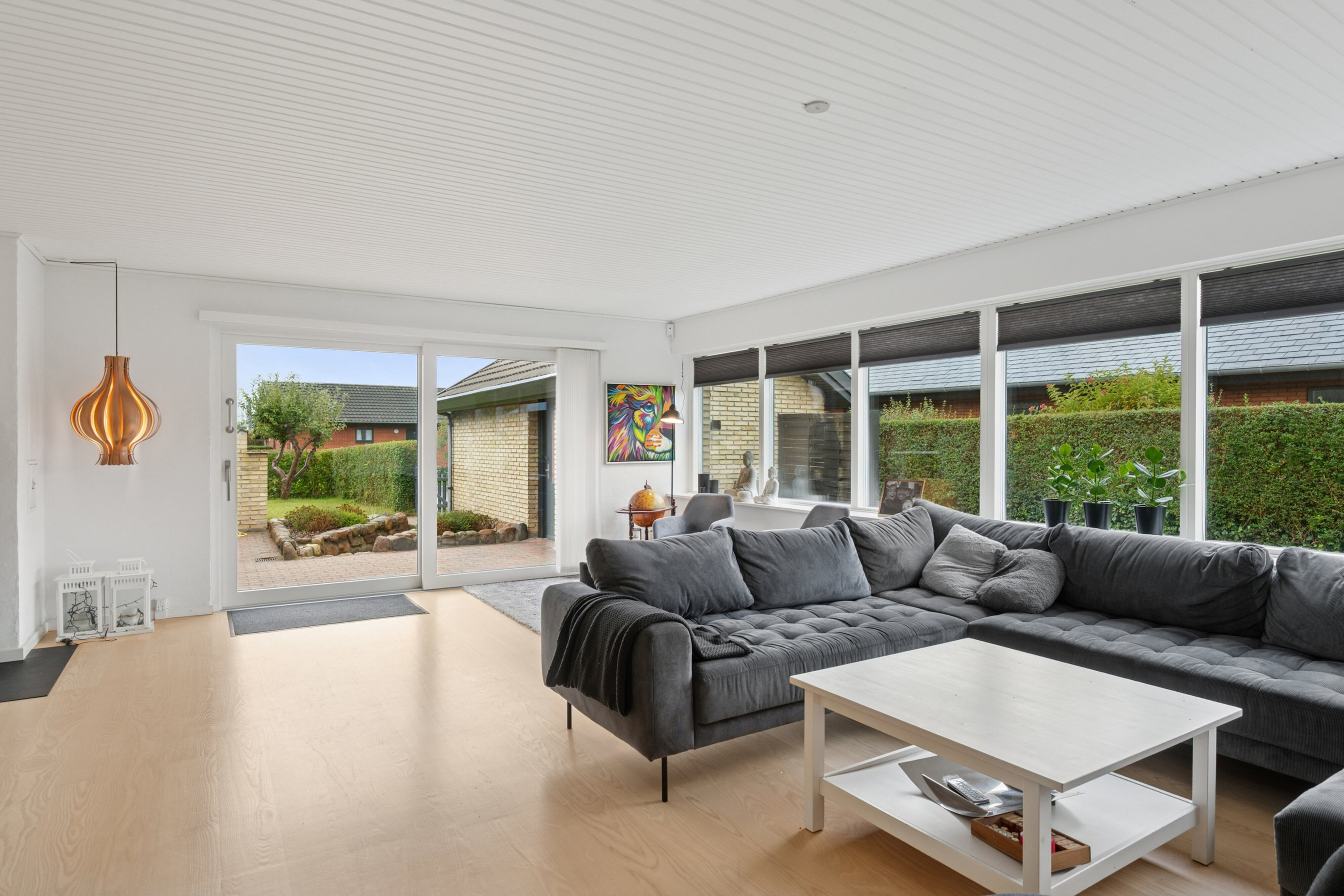 Fremhævet stue billede i fuldskærmstilstand. Billede af Blankager 13, 2620 Albertslund