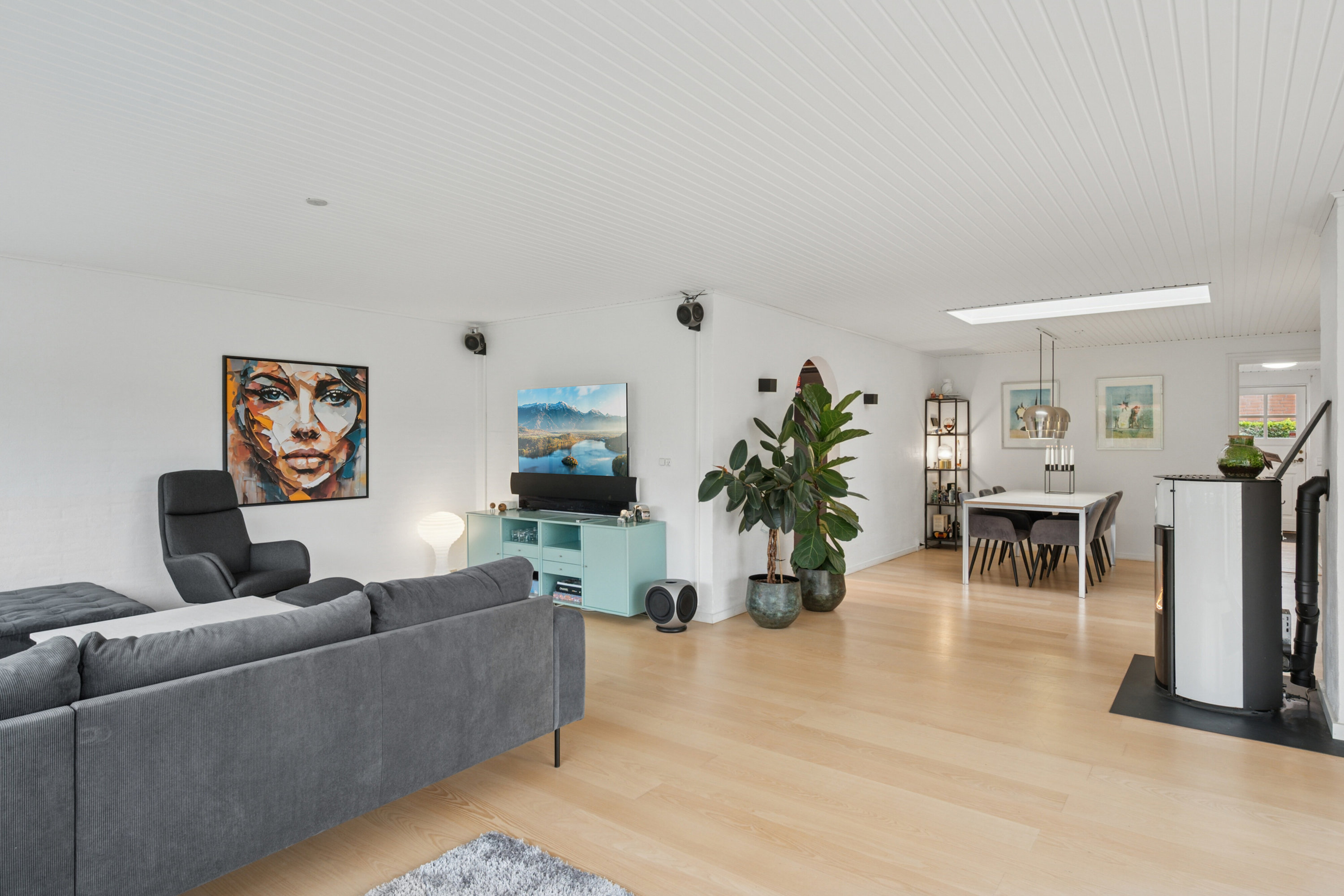 Fremhævet stue billede i fuldskærmstilstand. Billede af Blankager 13, 2620 Albertslund