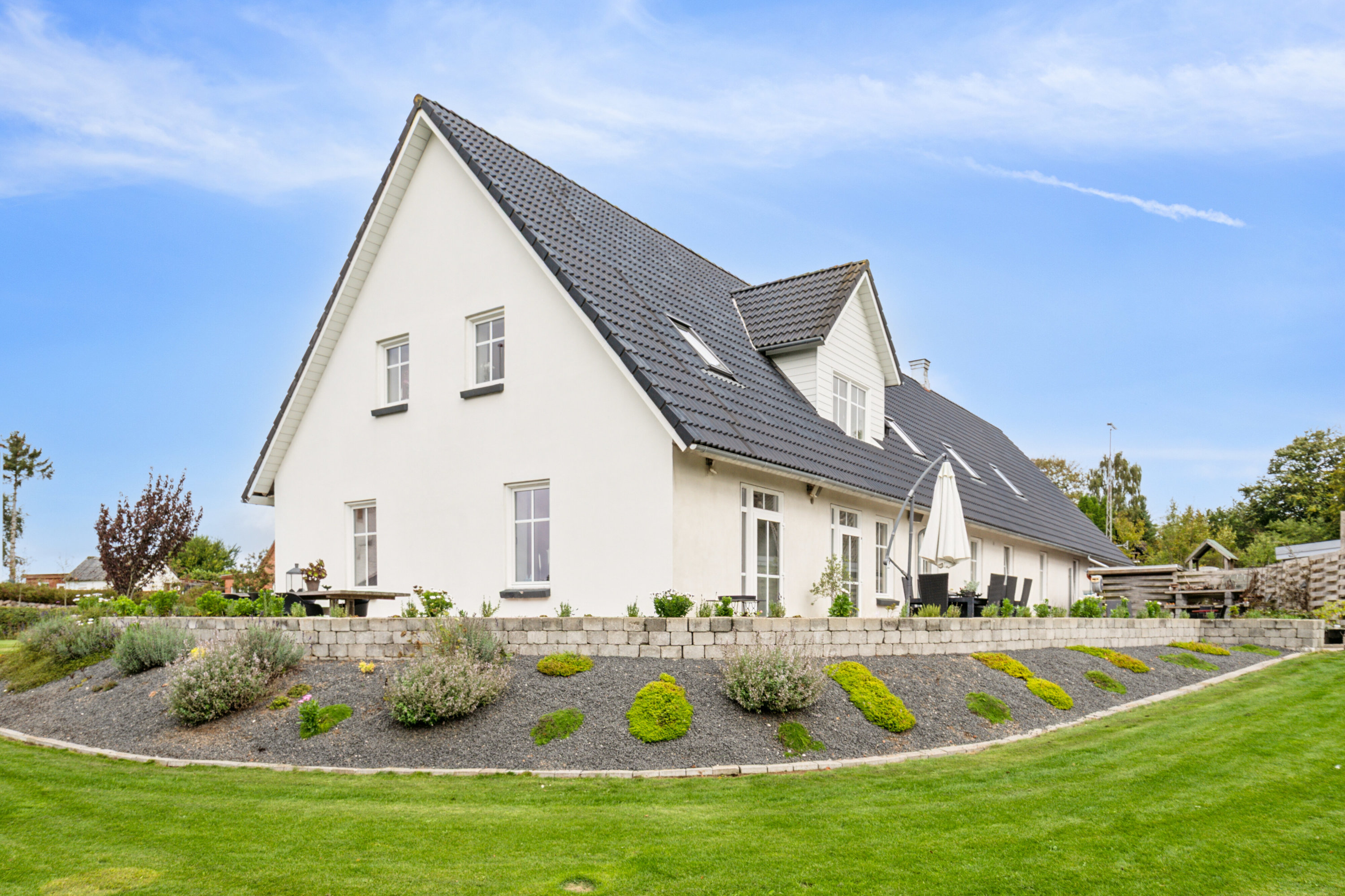 Fremhævet set fra haven billede i fuldskærmstilstand. Billede af Tyvelse Bygade 4, Tyvelse, 4171 Glumsø