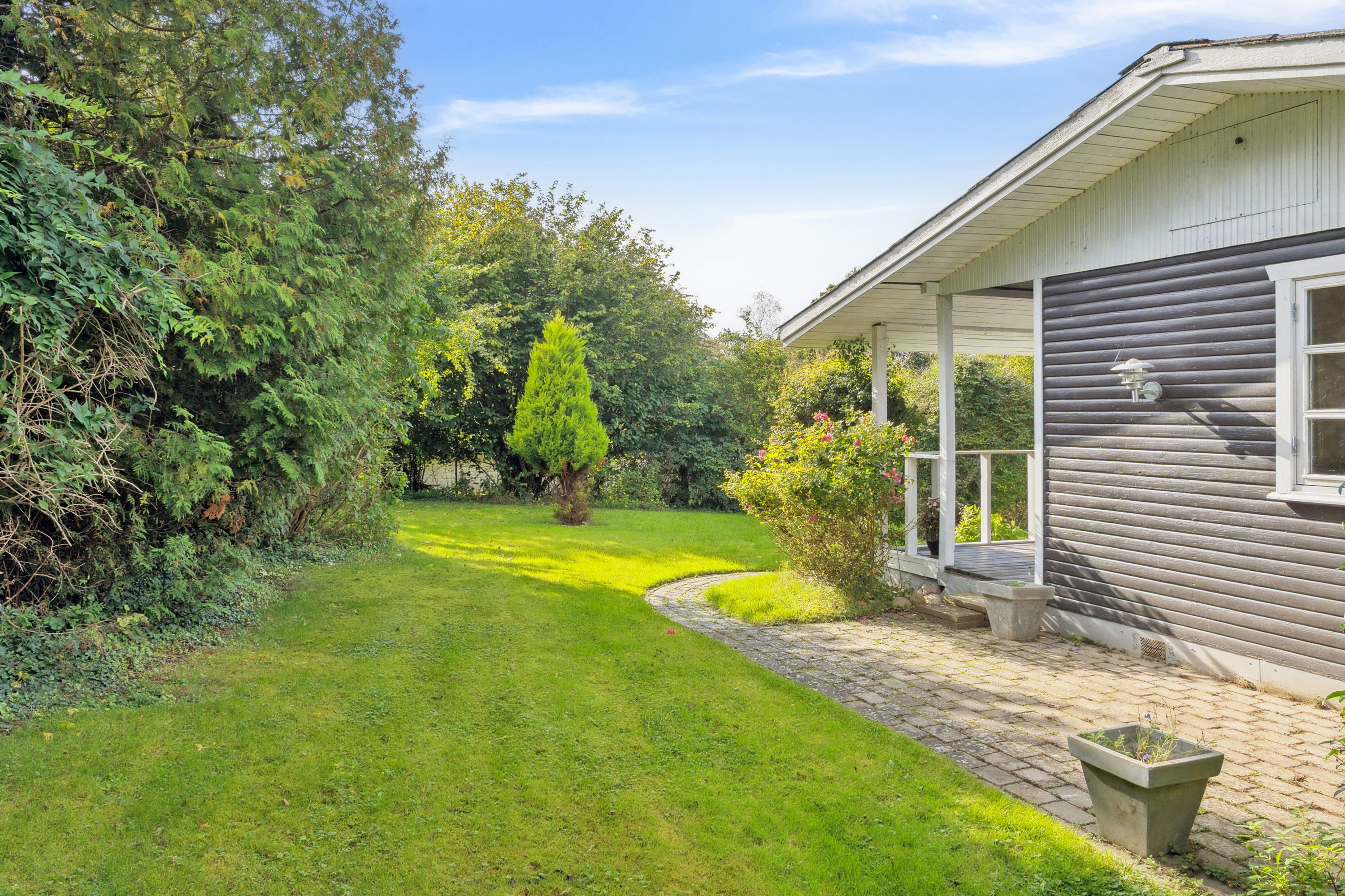 Fremhævet set fra haven billede i fuldskærmstilstand. Billede af Mosestien 29, Roneklint St, 4720 Præstø