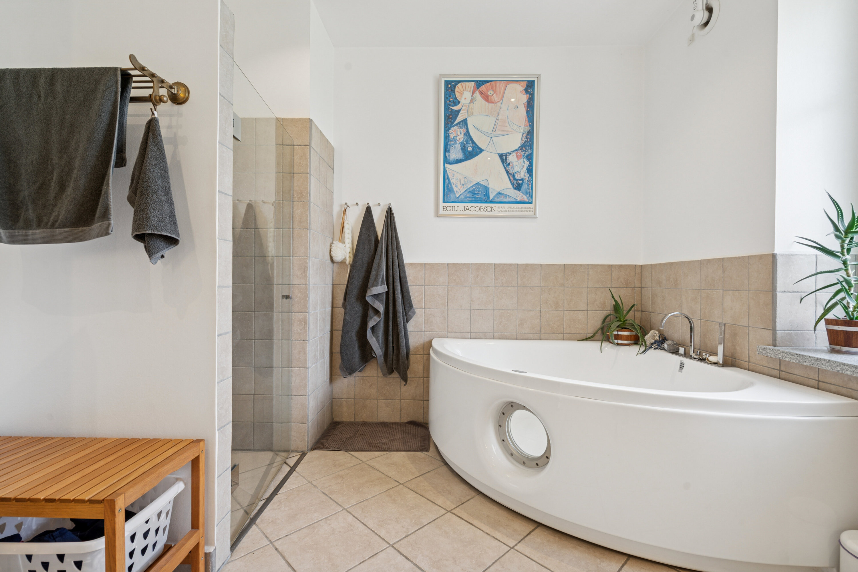 Fremhævet badeværelse billede i fuldskærmstilstand. Billede af Tyvelse Bygade 4, Tyvelse, 4171 Glumsø