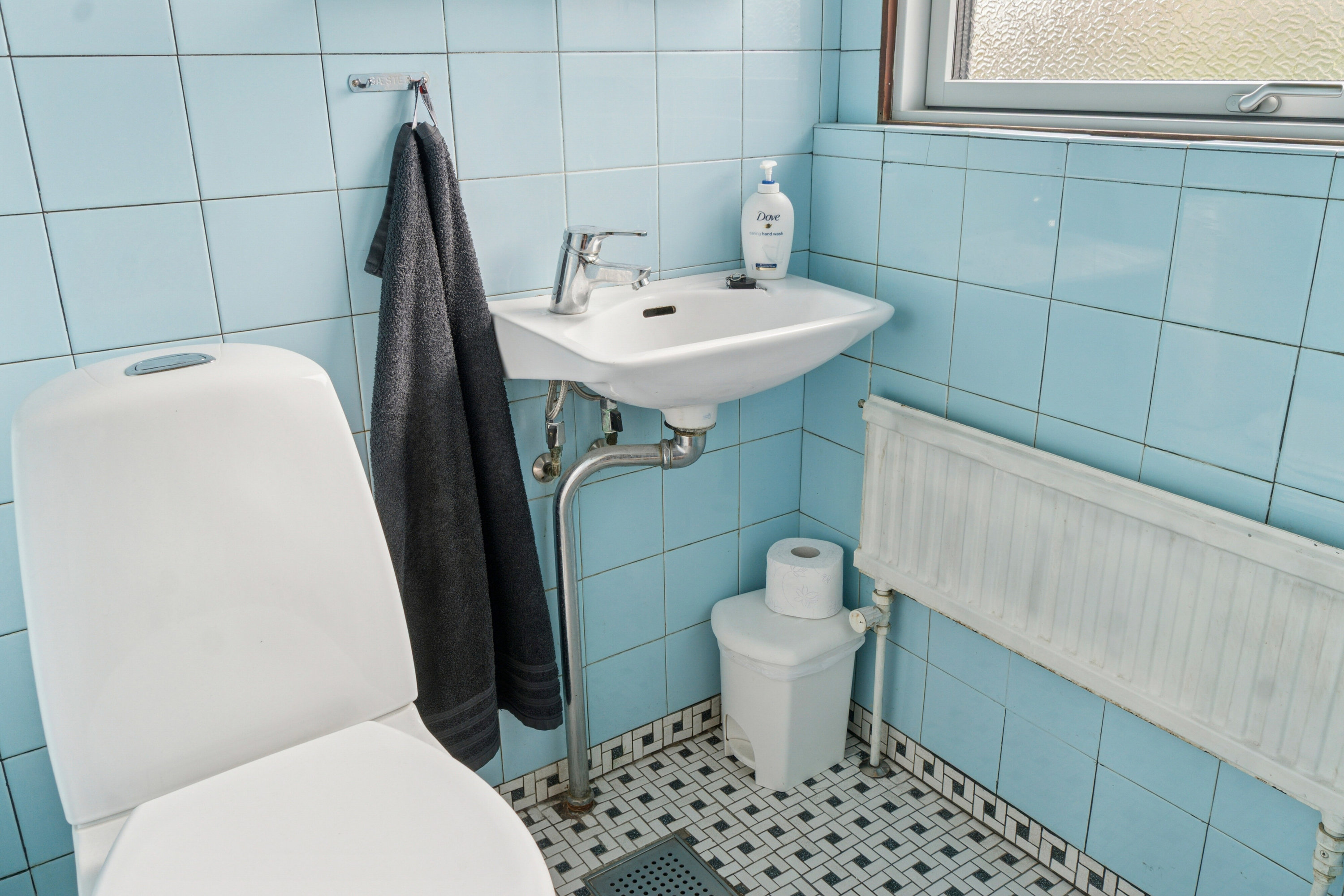 Fremhævet badeværelse billede i fuldskærmstilstand. Billede af Rådalsvej 58, 4040 Jyllinge