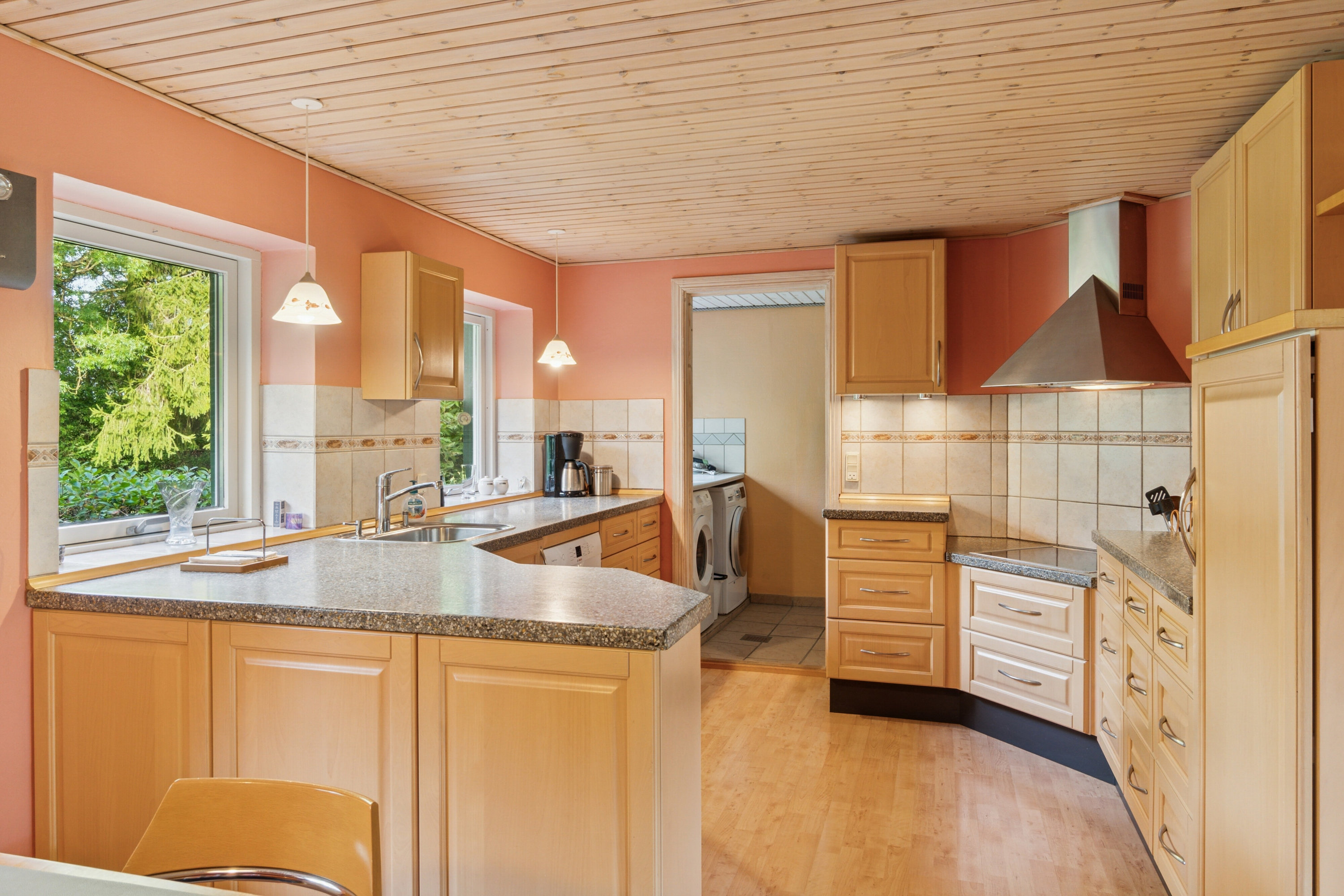 Fremhævet køkken billede i fuldskærmstilstand. Billede af Jyderupvej 34, Kongsted, 4683 Rønnede