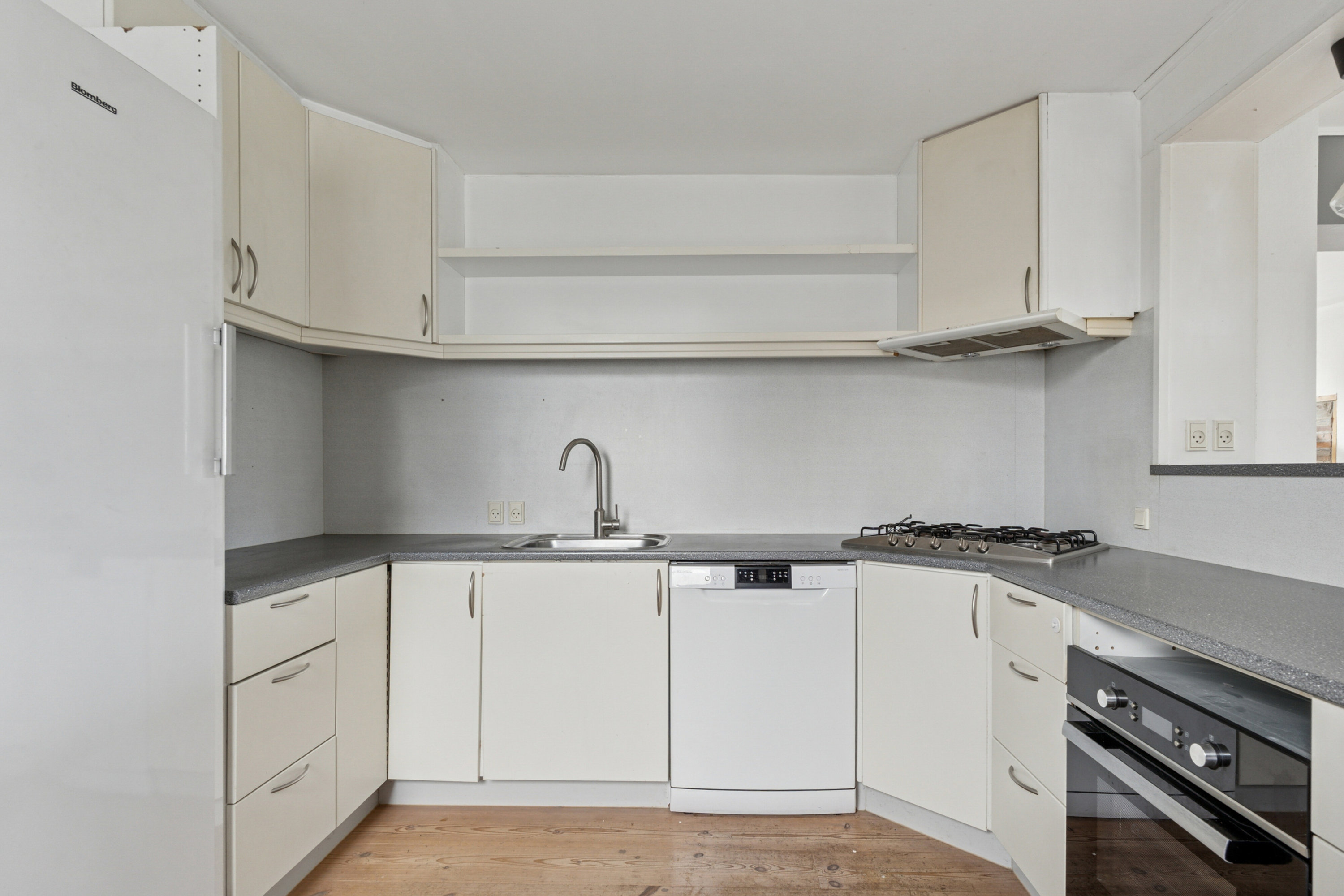 Fremhævet køkken billede i fuldskærmstilstand. Billede af Storegade 1, Holbøl, 6340 Kruså