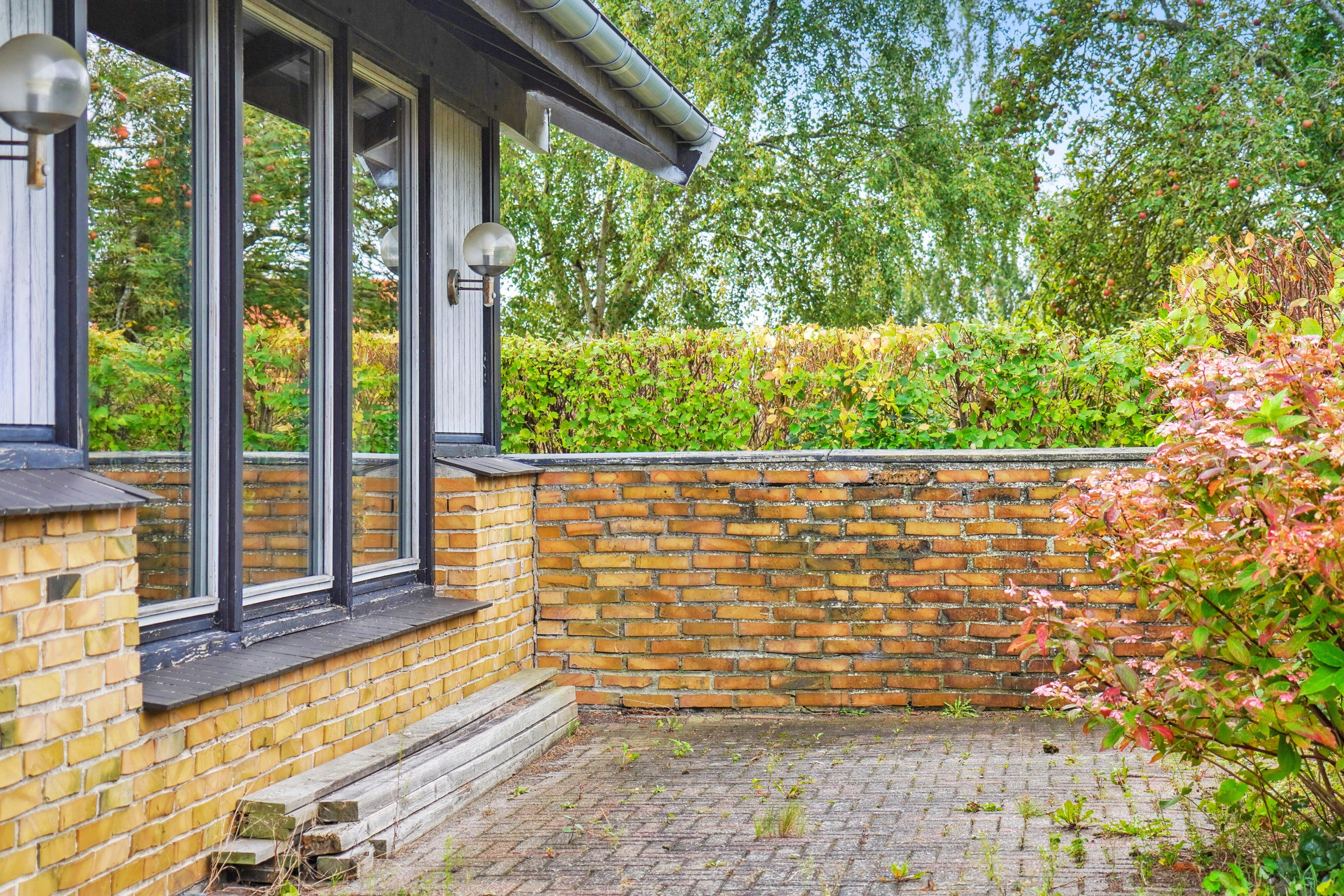 Fremhævet terrasse billede i fuldskærmstilstand. Billede af Rådalsvej 58, 4040 Jyllinge