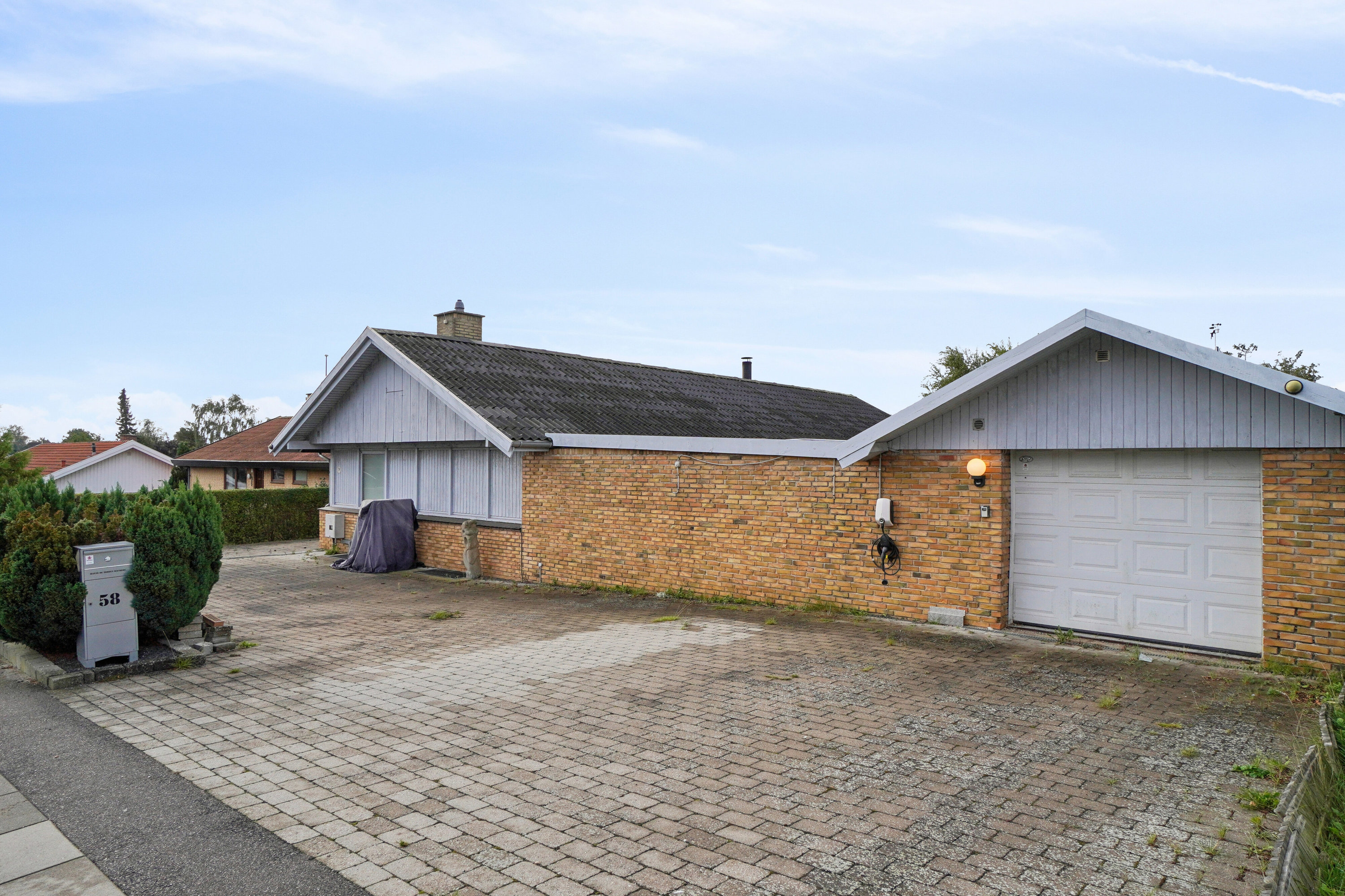 Fremhævet set fra vejen billede i fuldskærmstilstand. Billede af Rådalsvej 58, 4040 Jyllinge